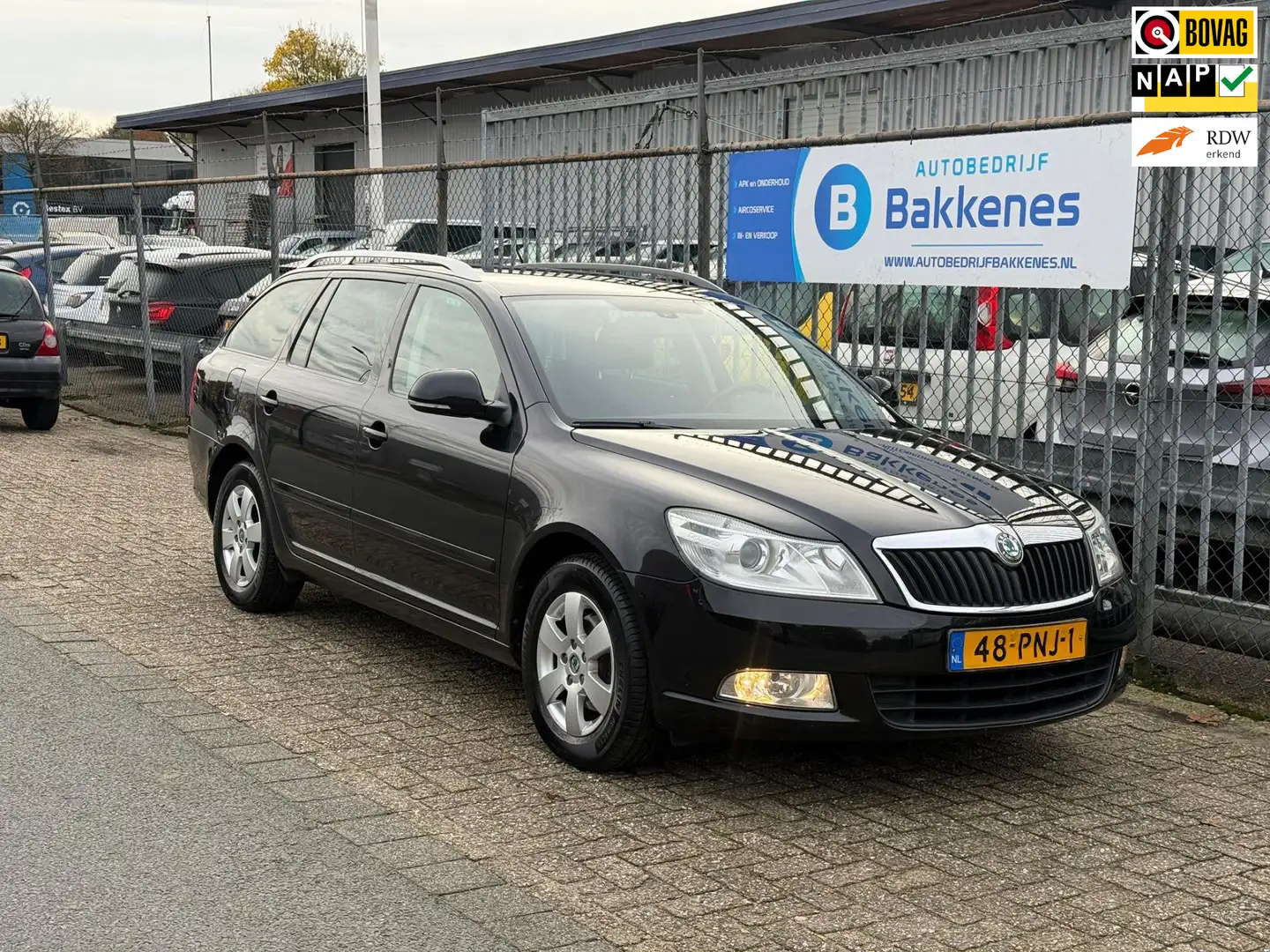 Skoda Octavia Combi 1.2 TSI Elegance | Automaat | Airco | Cruise Zwart - 1