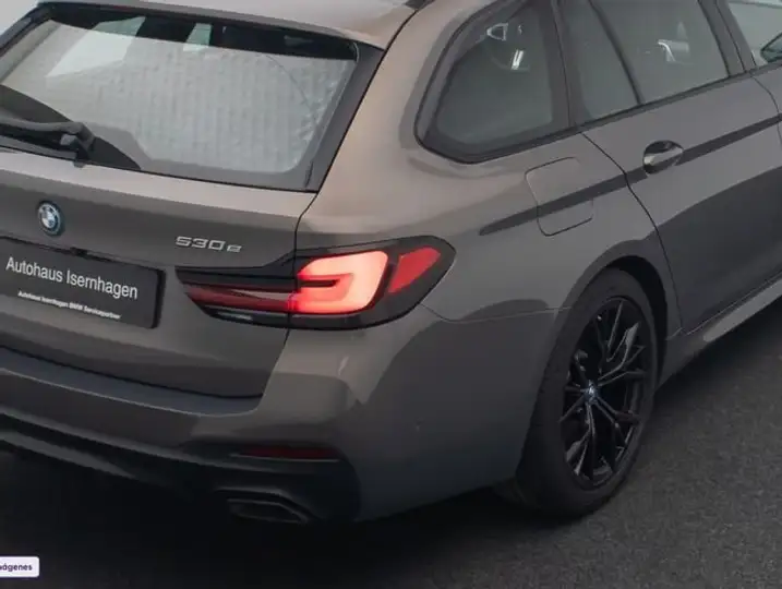 BMW Serie 5 2022, foto 16