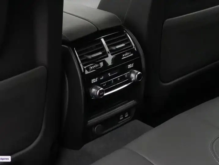 BMW Serie 5 2022, foto 27