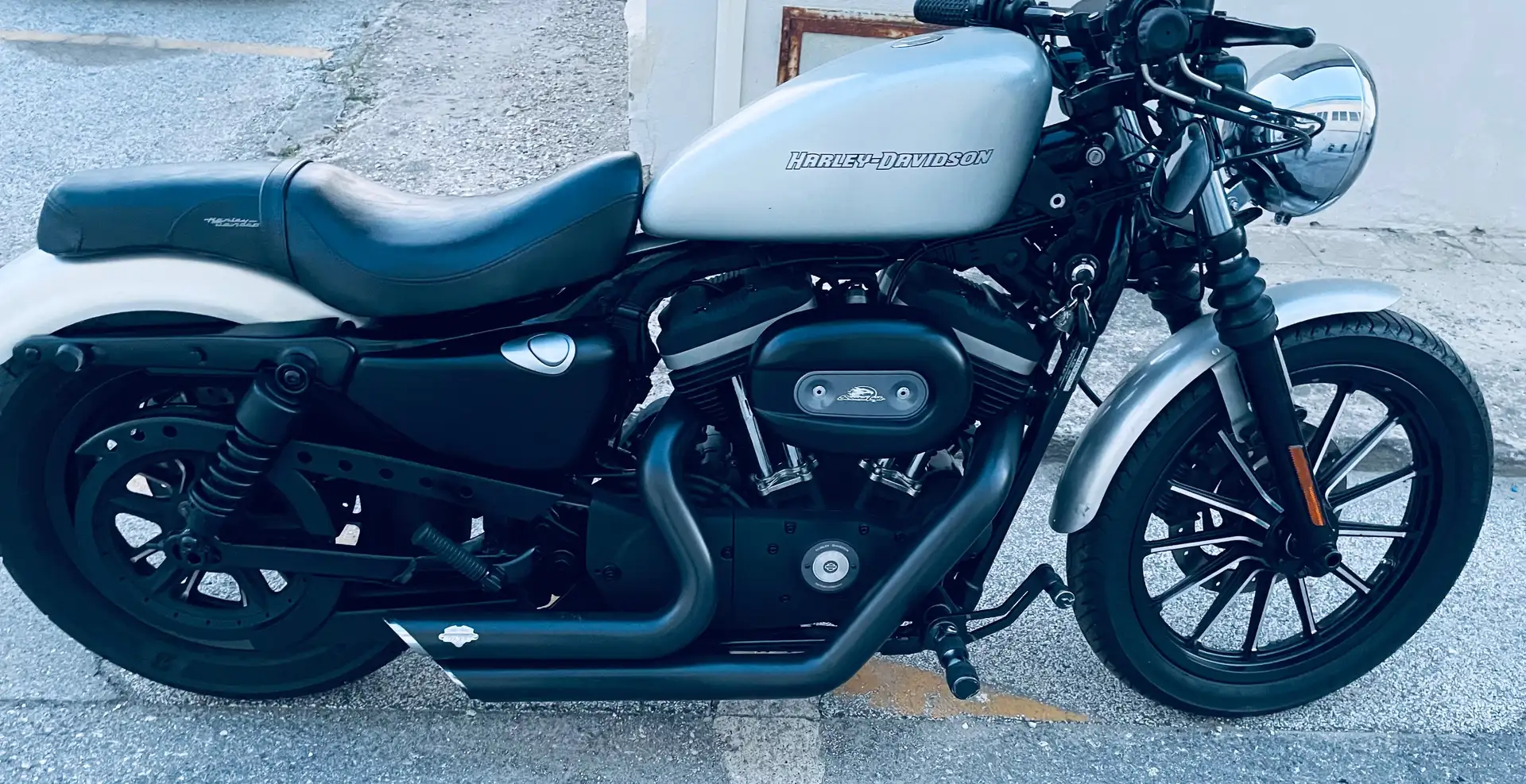 Harley-Davidson Sportster 883 iron Silber - 2