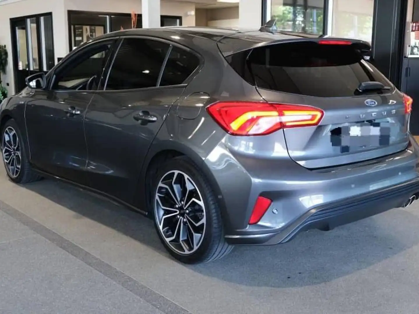 Ford Focus Focus Turnier 2.0 TDCi DPF Aut. Ghia Gris - 1