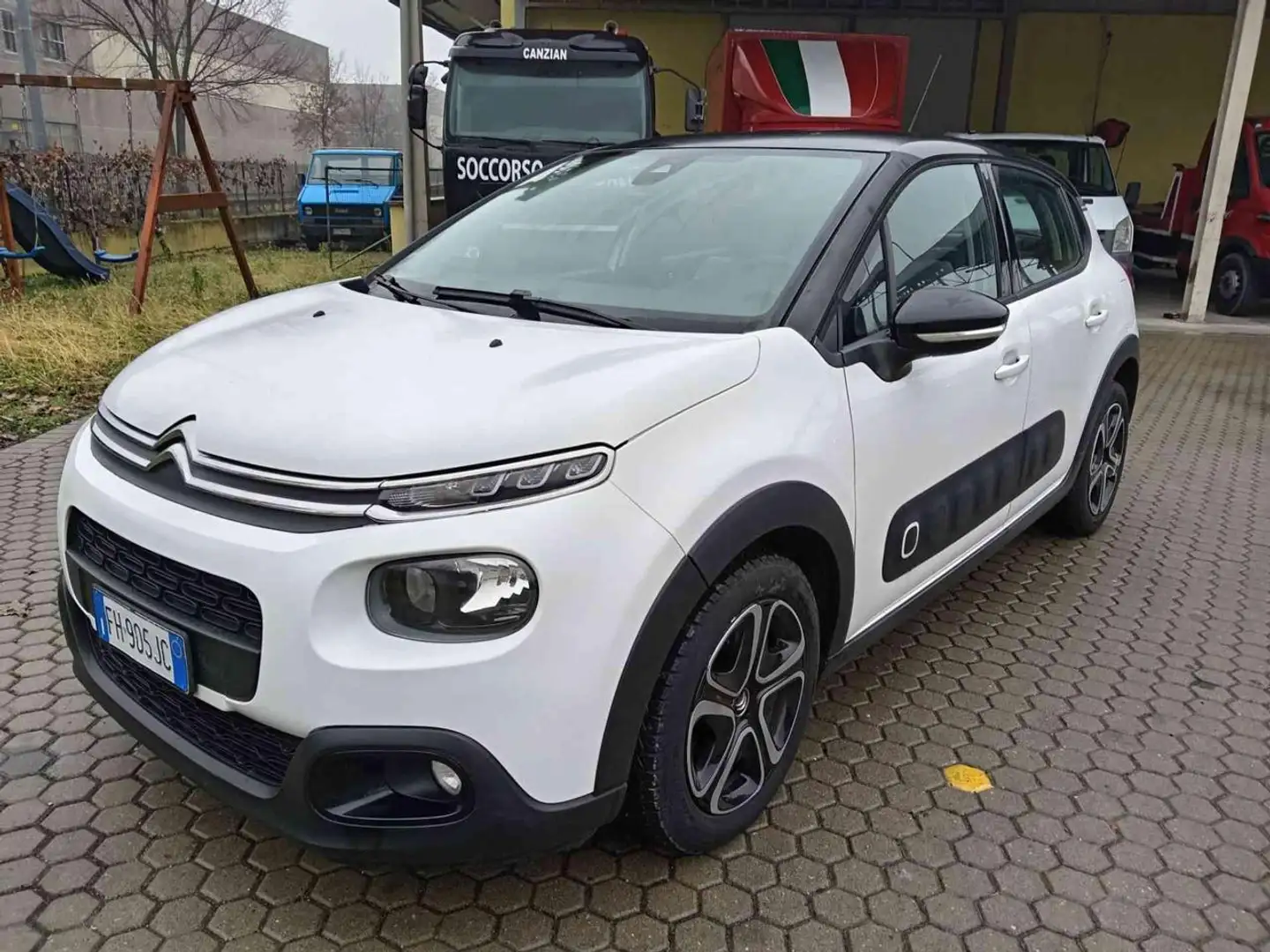 Citroen C3 1.6 BlueHDi ADATTA NEOPATENTATI Blanc - 2