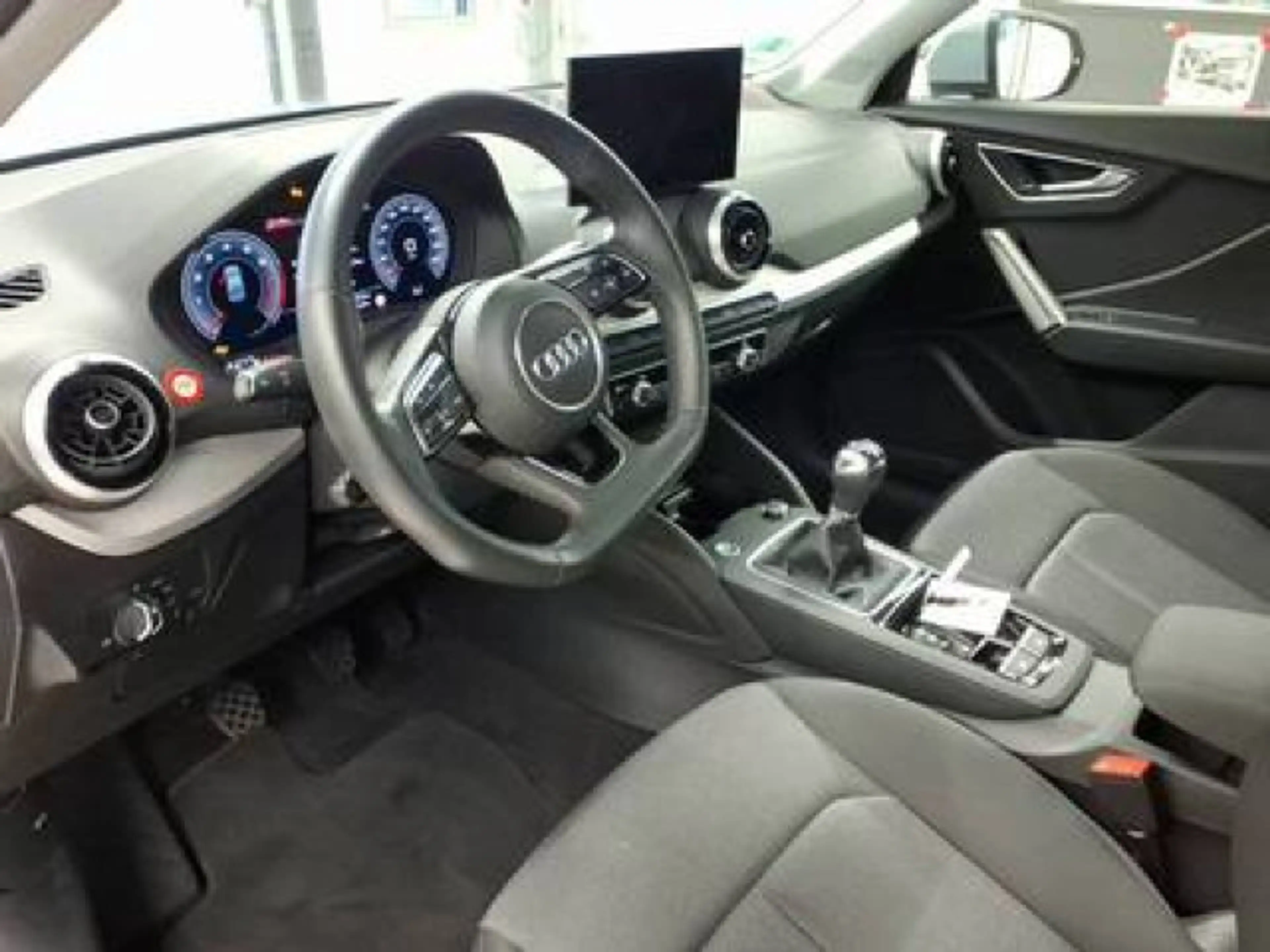 Audi Q2 30 TFSI S-Line AHK KAM LED SHZ 5J.GAR — photo 5