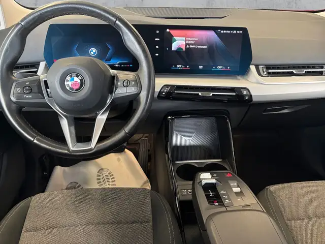BMW 2 Series view 9