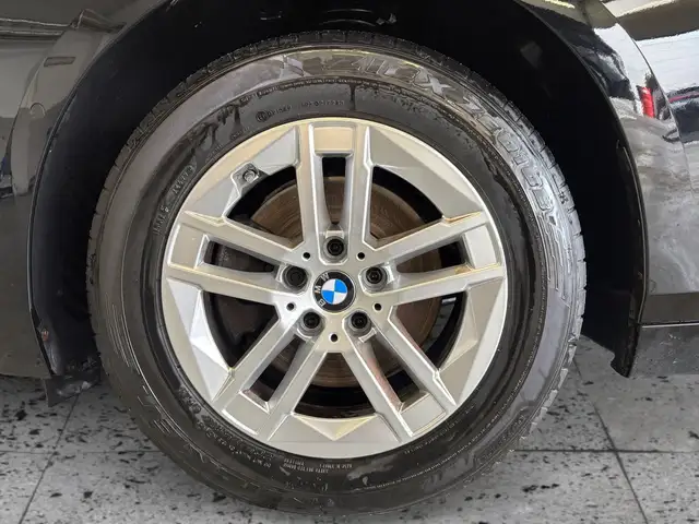 BMW 2 Series view 8