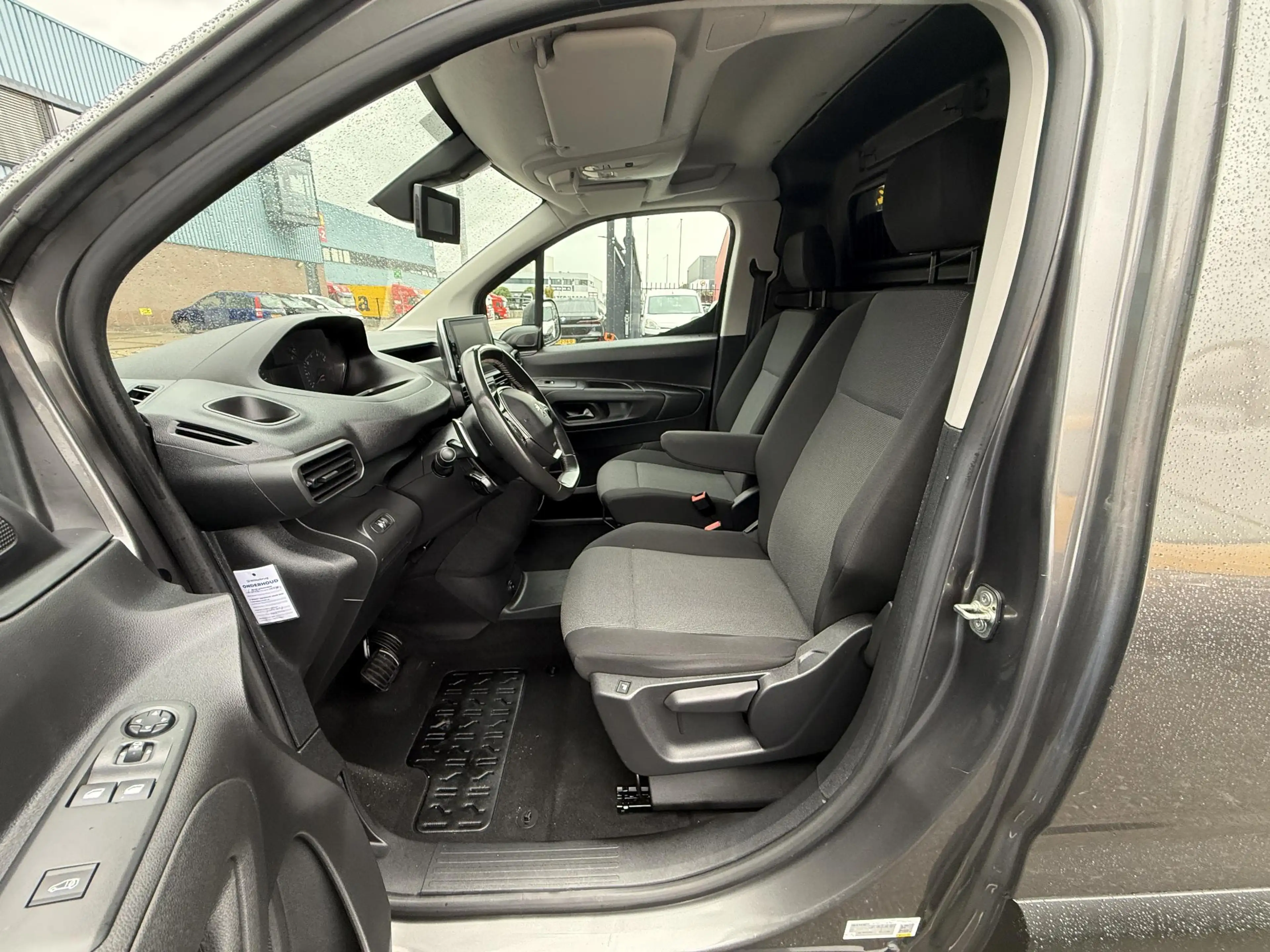 Peugeot Partner 1.5 BlueHDI Asphalt — photo 6