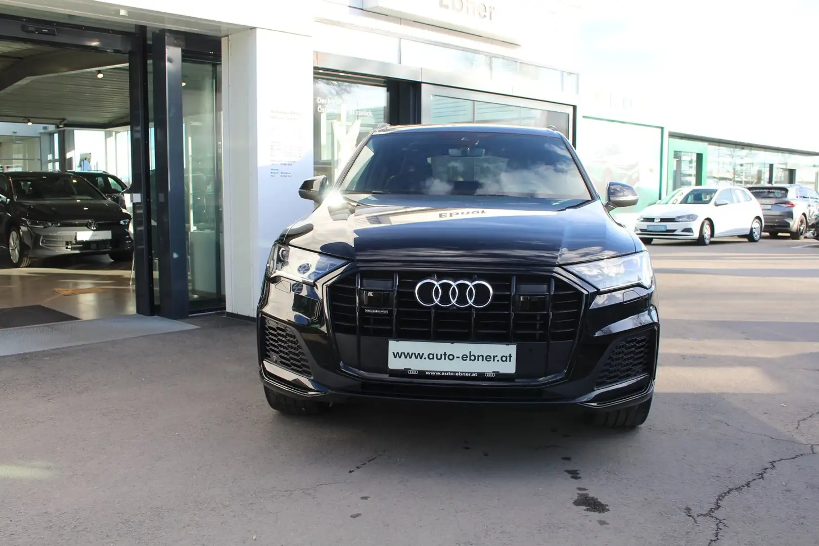 Audi Q7 55 TFSI e quattro S line Schwarz - 2