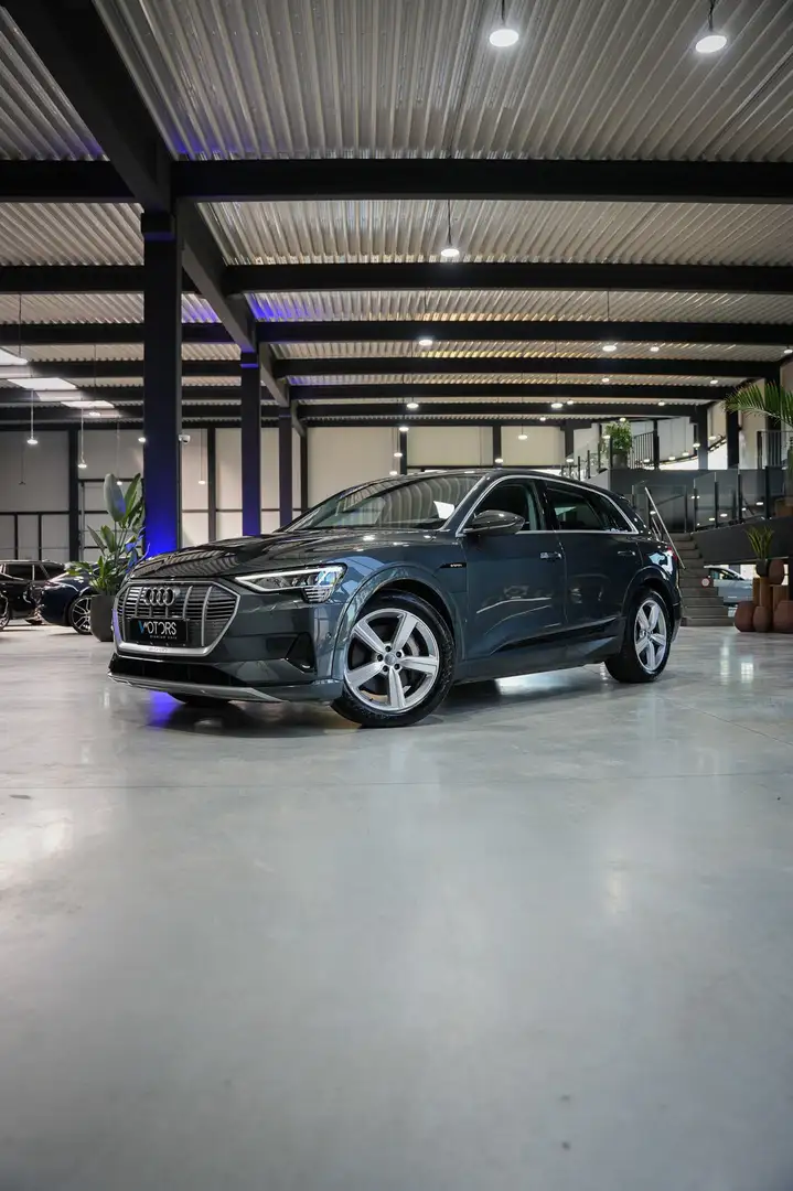 Audi e-tron 71 kWh 50 Quattro - Belgische wagen - CC - Gris - 2