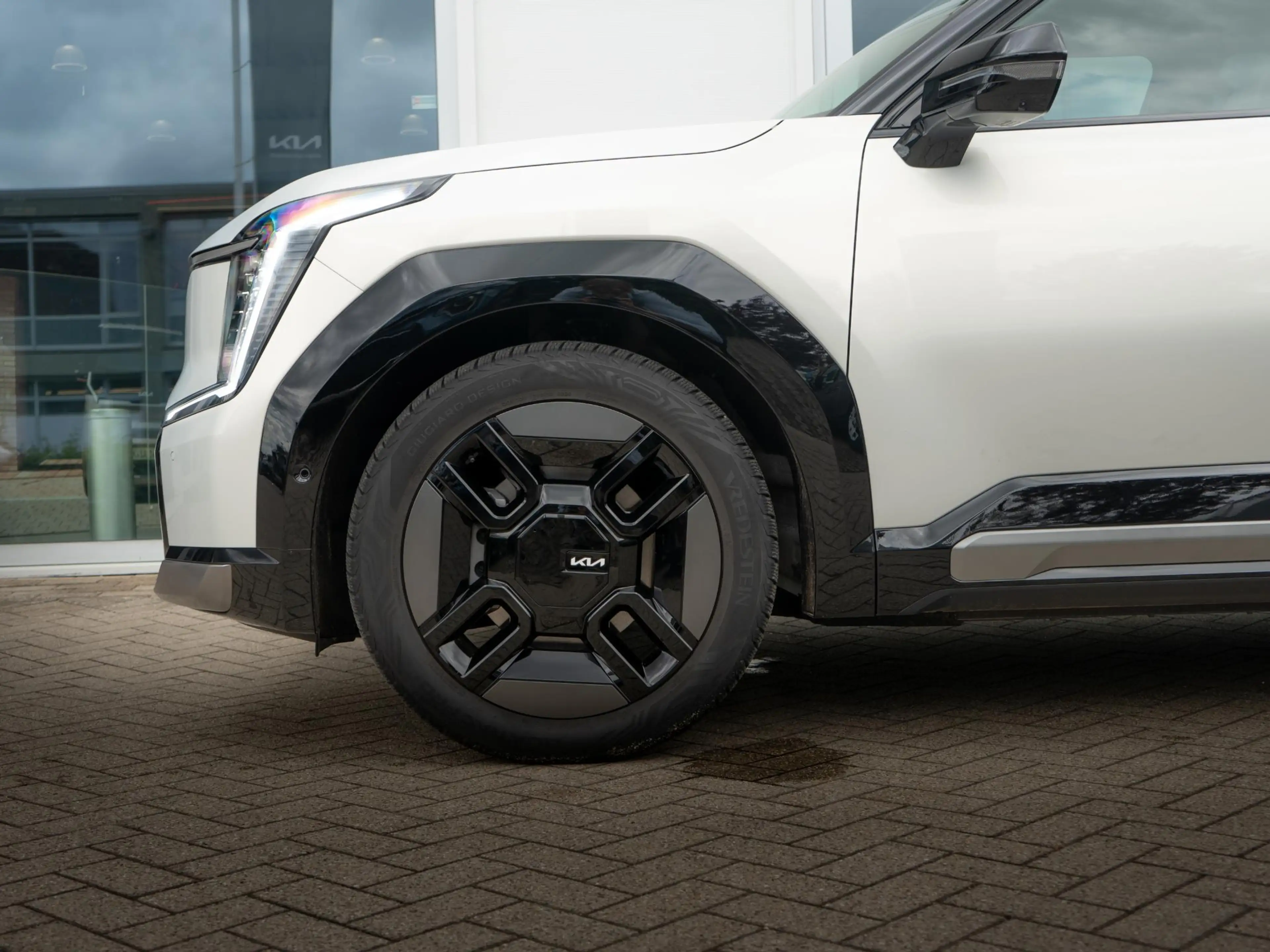Kia EV9 GT-Line AWD 99.8 kWh | 7-Pers. | 21" | Head-Up | S — photo 6