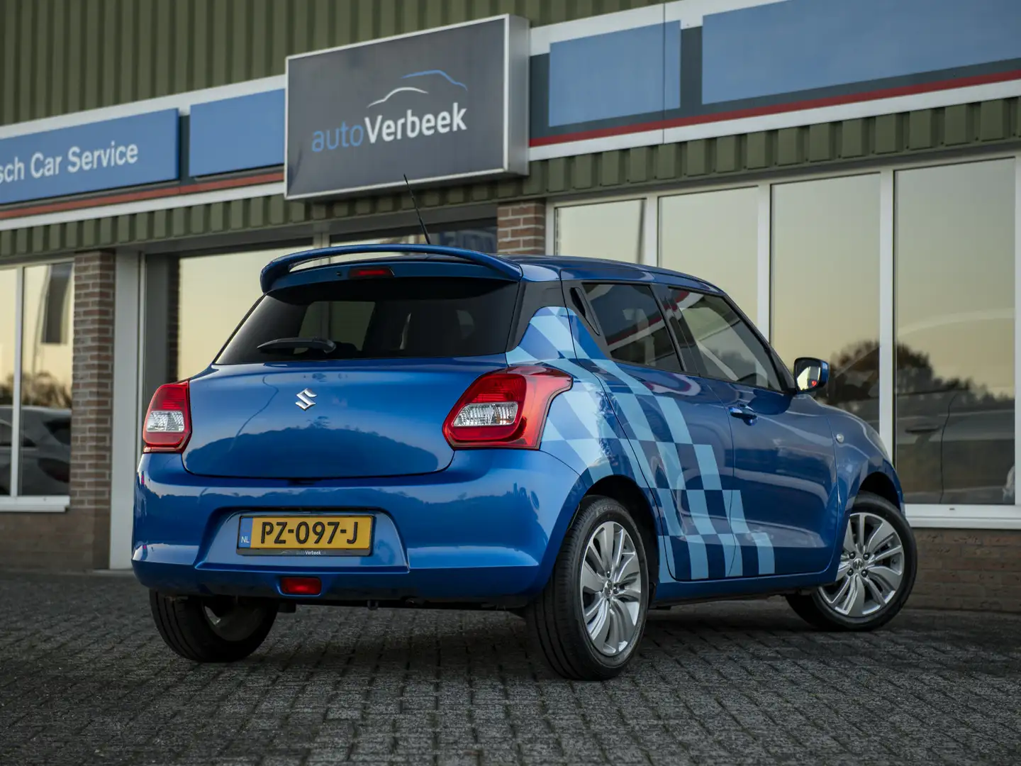 Suzuki Swift 1.2 Select | Sport | Navi & Apple Carplay/Android Modrá - 2