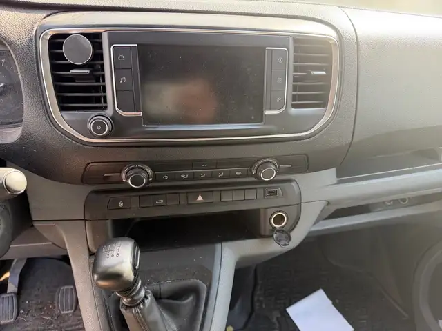 Opel Vivaro view 5