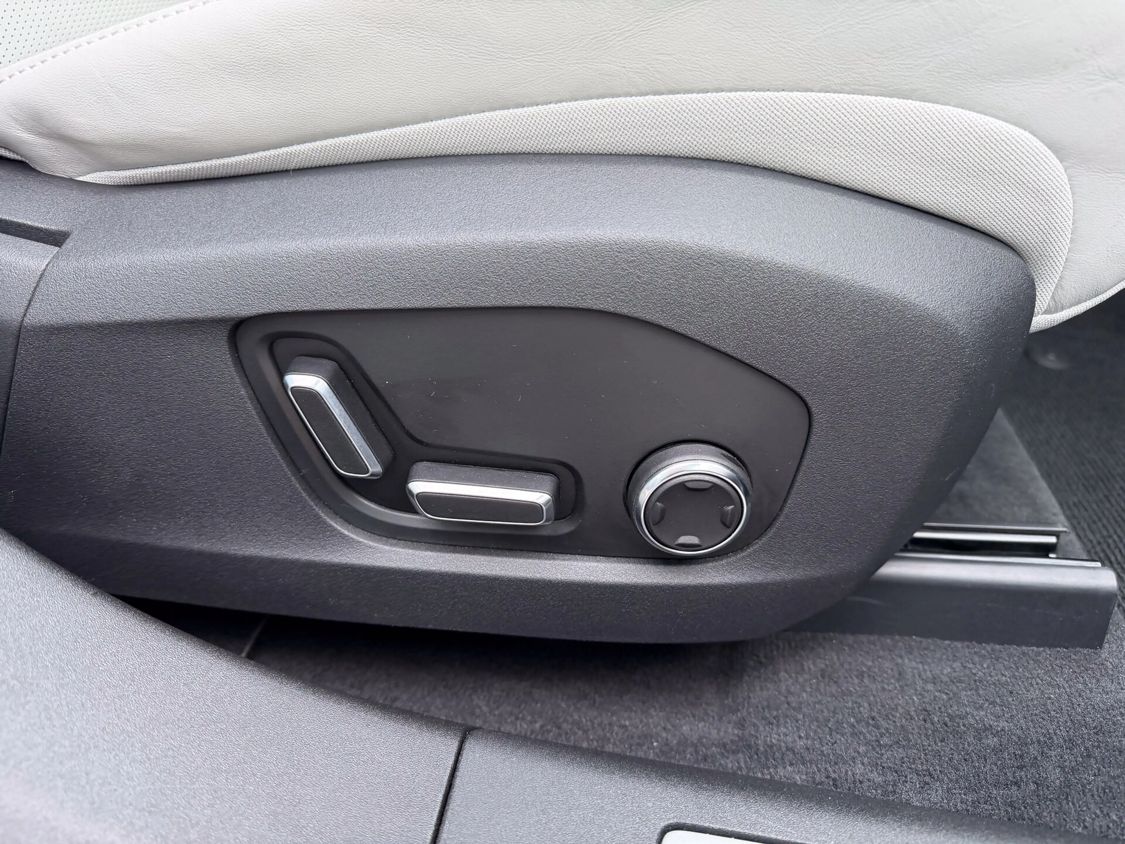 Polestar 4 Long Range Single Motor - Nappa | Plus | Pilot — photo 11