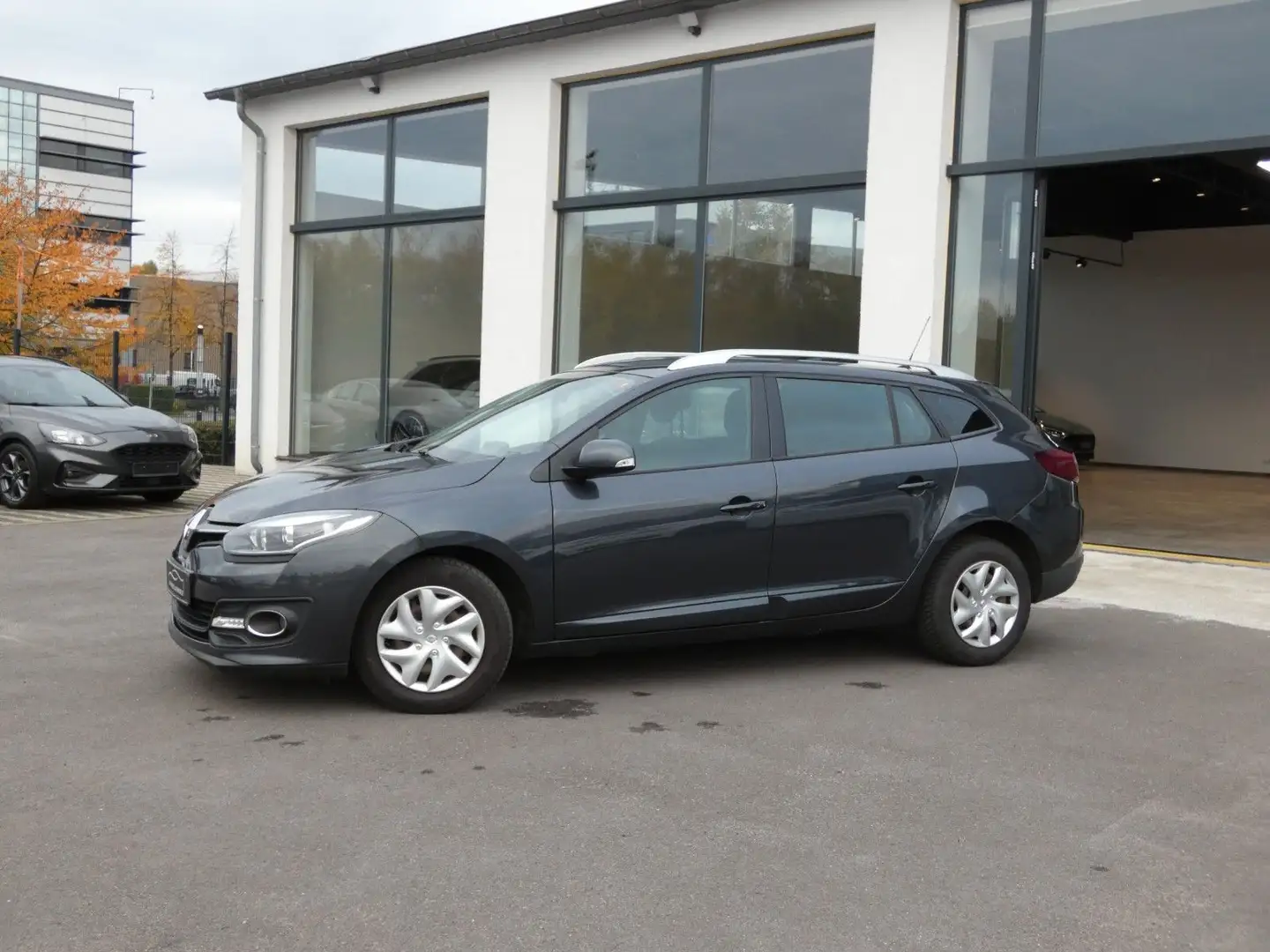 Renault Megane III Grandtour*Navi*Pdc*Klima*Tempomat* Grau - 2