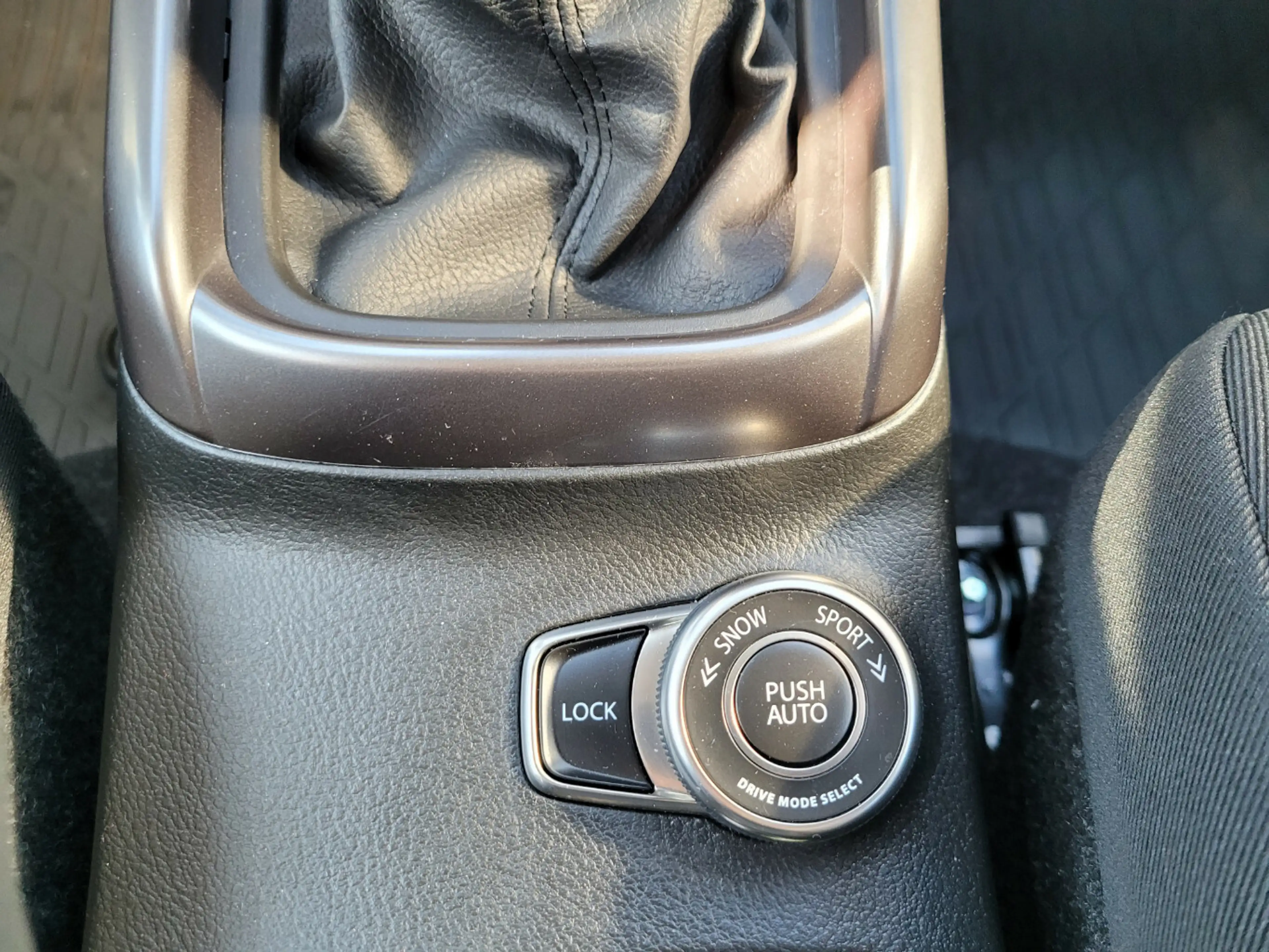 Suzuki SX4 S-Cross Comfort 4x4*ACC*LED*PDC* — photo 14