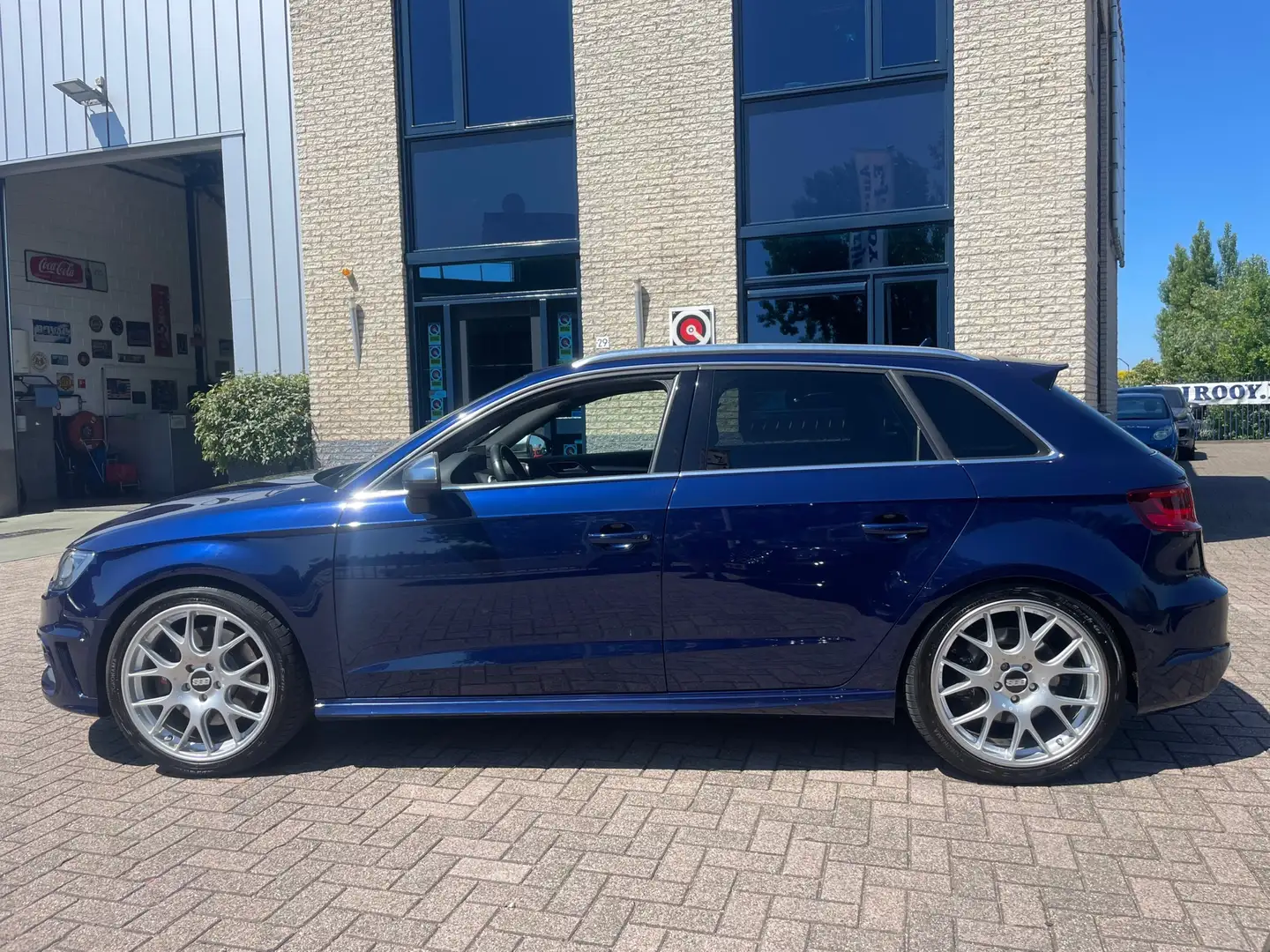 Audi S3 Sportback 2.0 TFSI quattro- NAV-CAM-Bluetooth-BBS Blue - 2