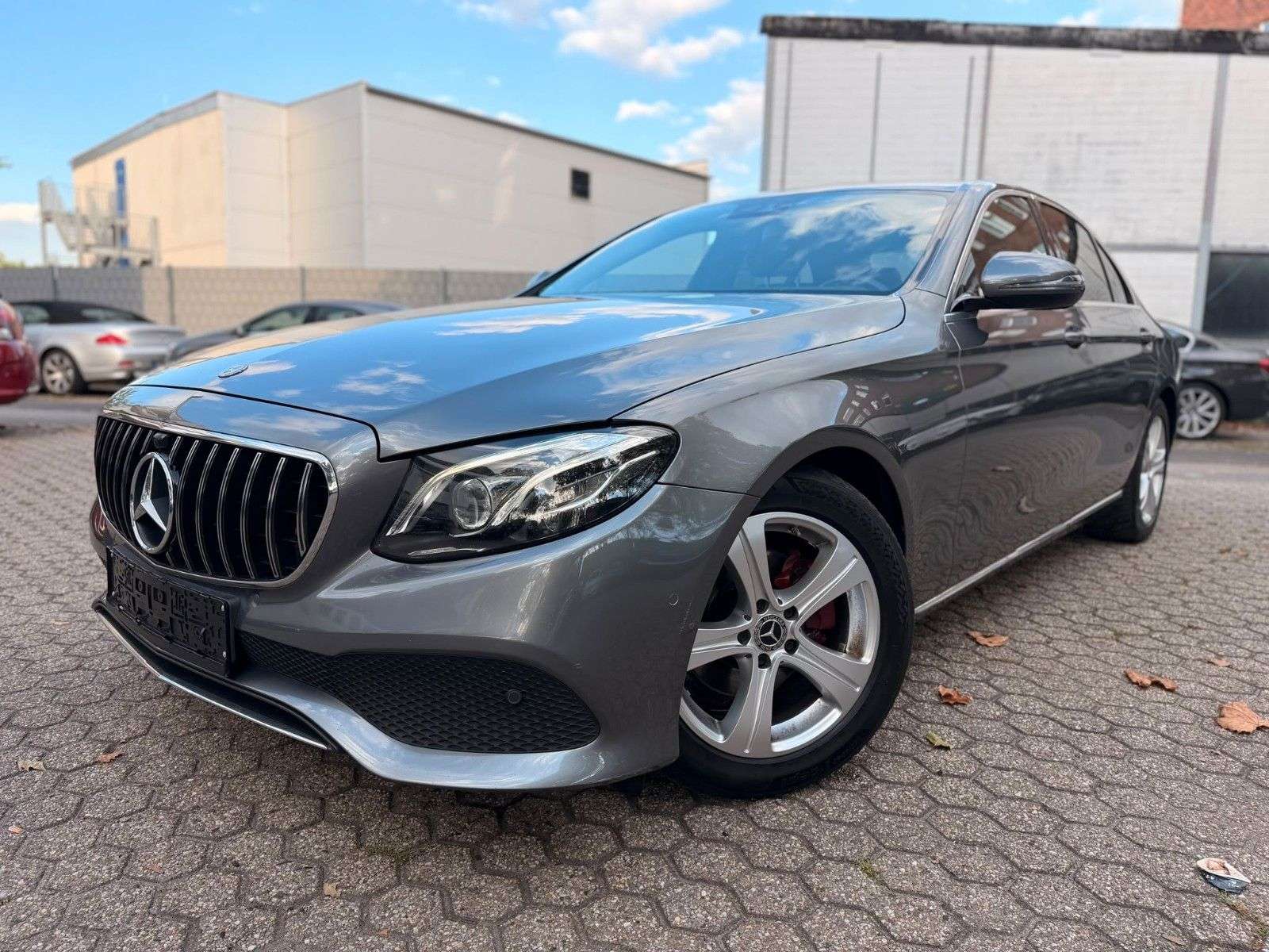 Mercedes-Benz E 220