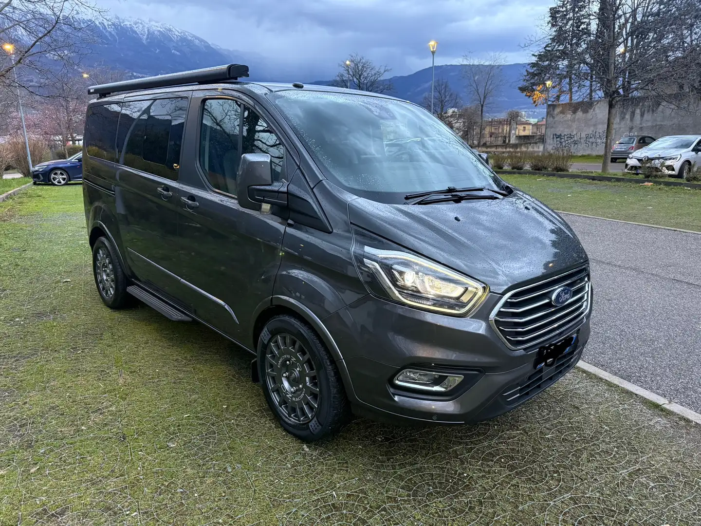 Ford Tourneo Custom 2.0 TDI Grigio - 1
