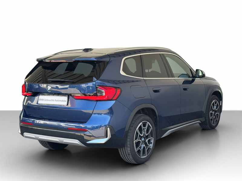 BMW X1 xDrive20dA xLine LiveCock.HUD.LED.PGD.Keyl.SH — photo 4