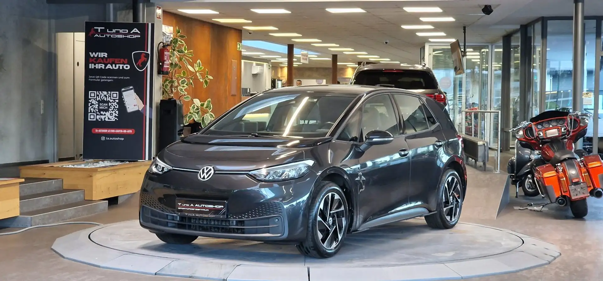 Volkswagen ID.3 PRO Performance 150 kW Aut. *Navi*Ambiente*18Zoll* Schwarz - 1