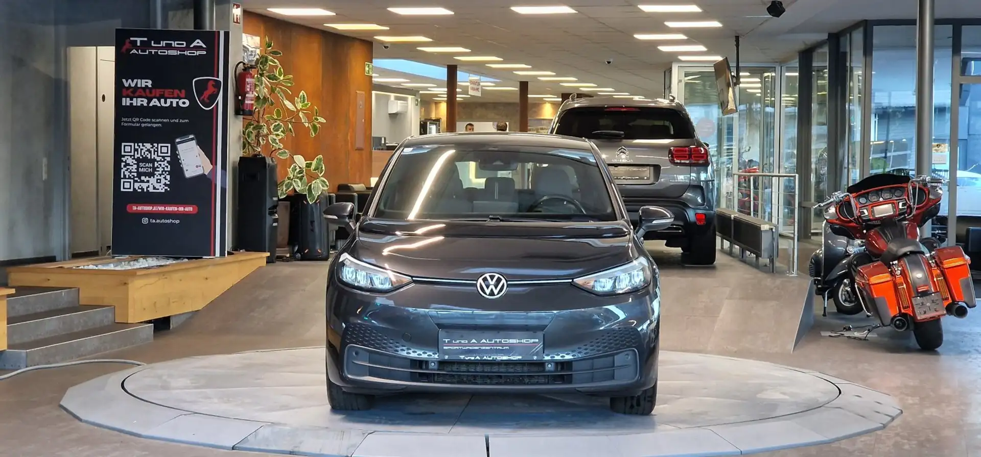 Volkswagen ID.3 PRO Performance 150 kW Aut. *Navi*Ambiente*18Zoll* Schwarz - 2