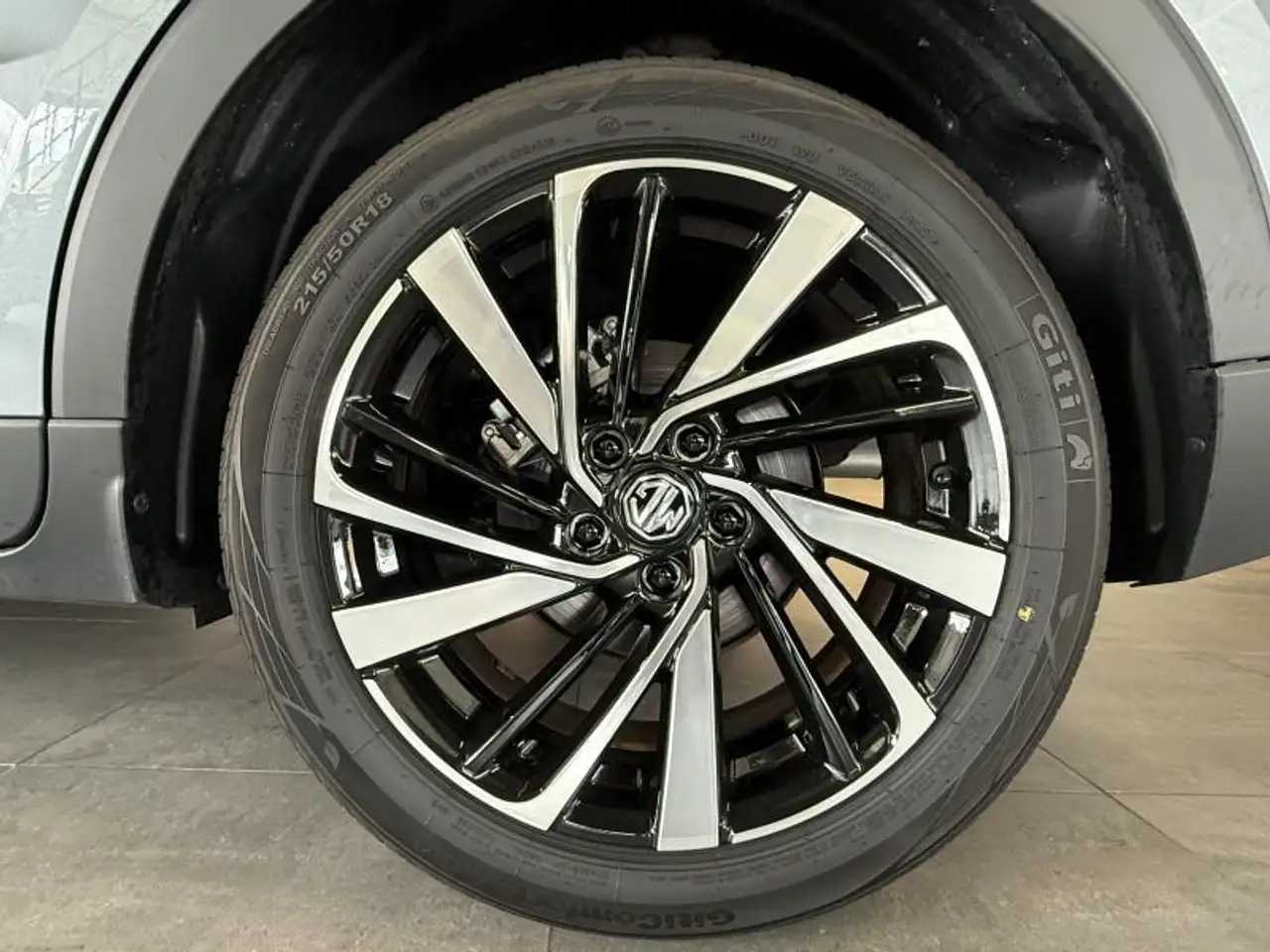 MG ZS 1.5 Hybrid+ Luxury FULL OPTION!, миниатюра 9