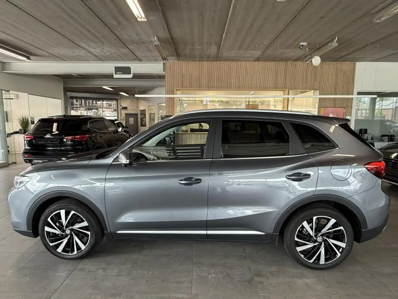 MG ZS 1.5 Hybrid+ Luxury FULL OPTION!, миниатюра 8