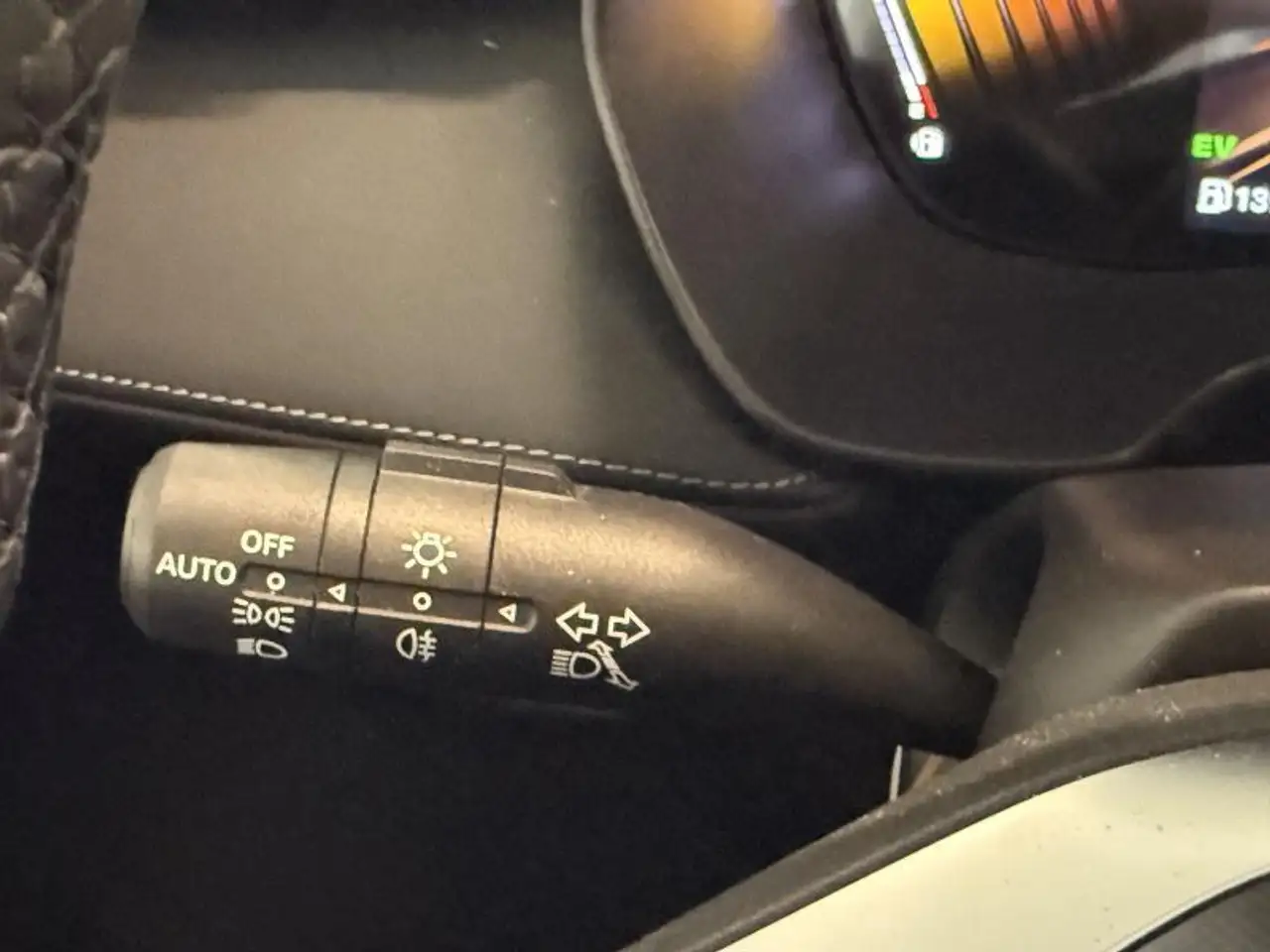 MG ZS 1.5 Hybrid+ Luxury FULL OPTION!, миниатюра 23