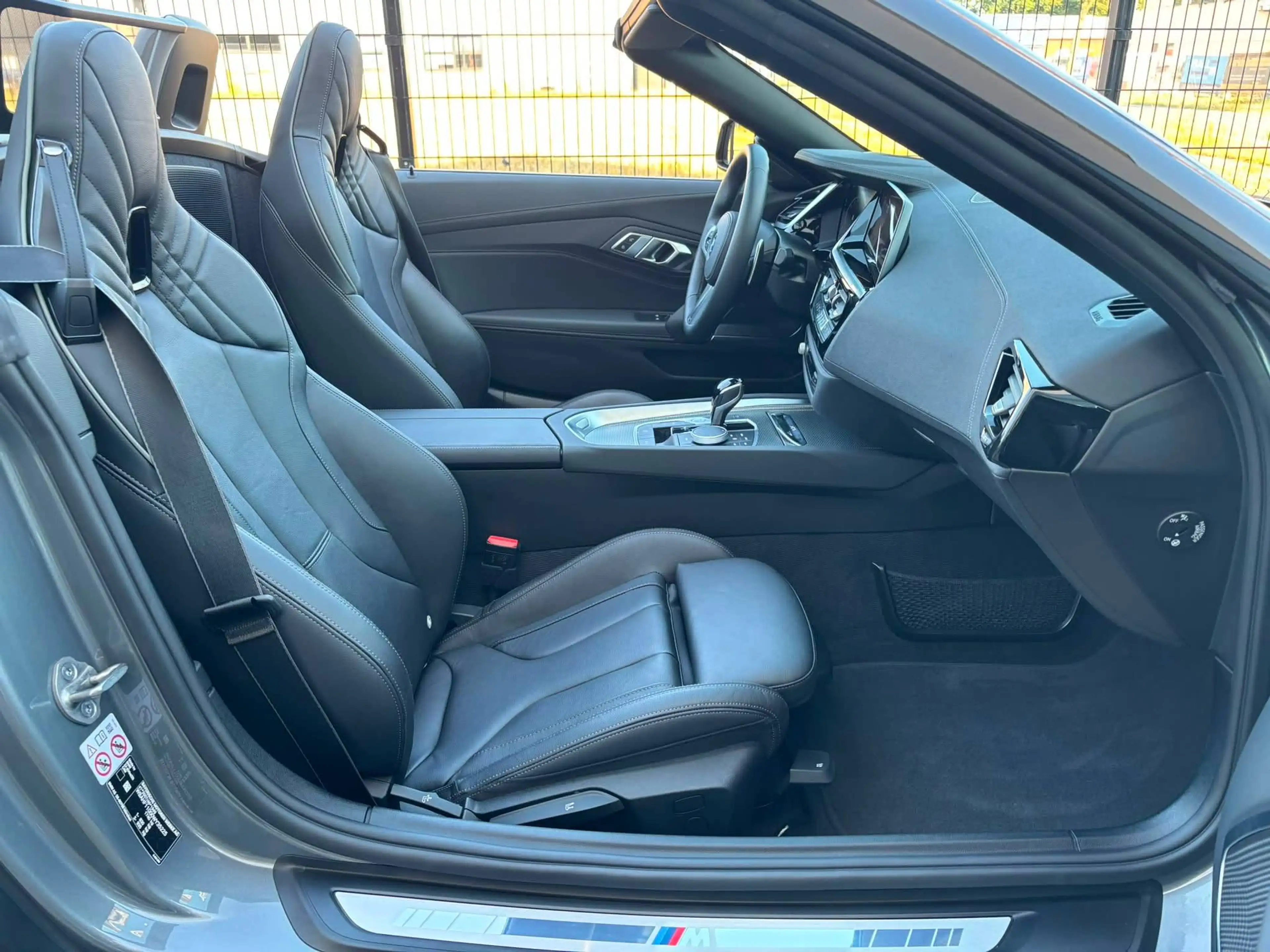 BMW Z4 2.0iAS sDrive FULL M Sport - Camera HUD HiFi — photo 12