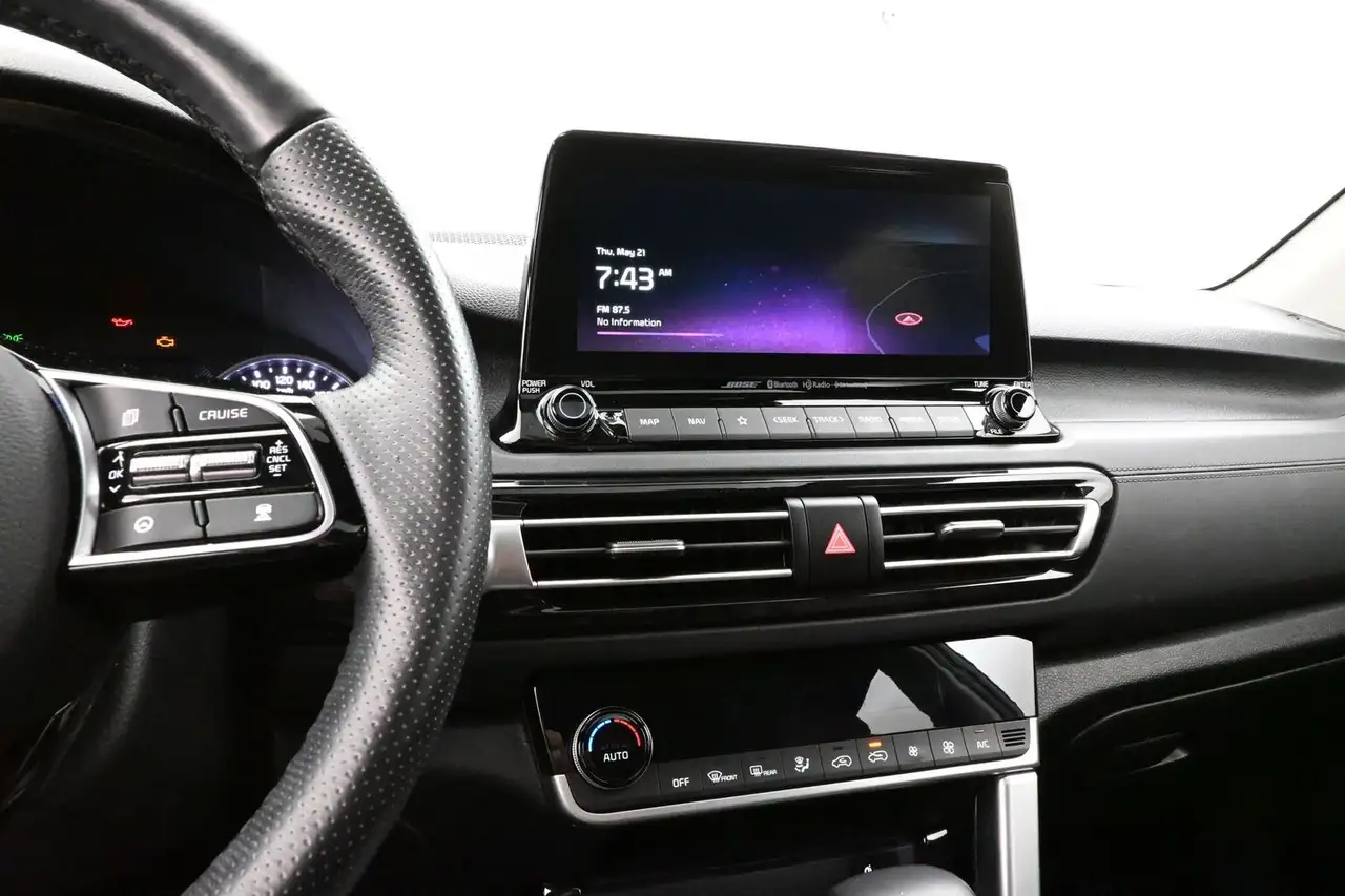 Kia Seltos снимка Kia Seltos