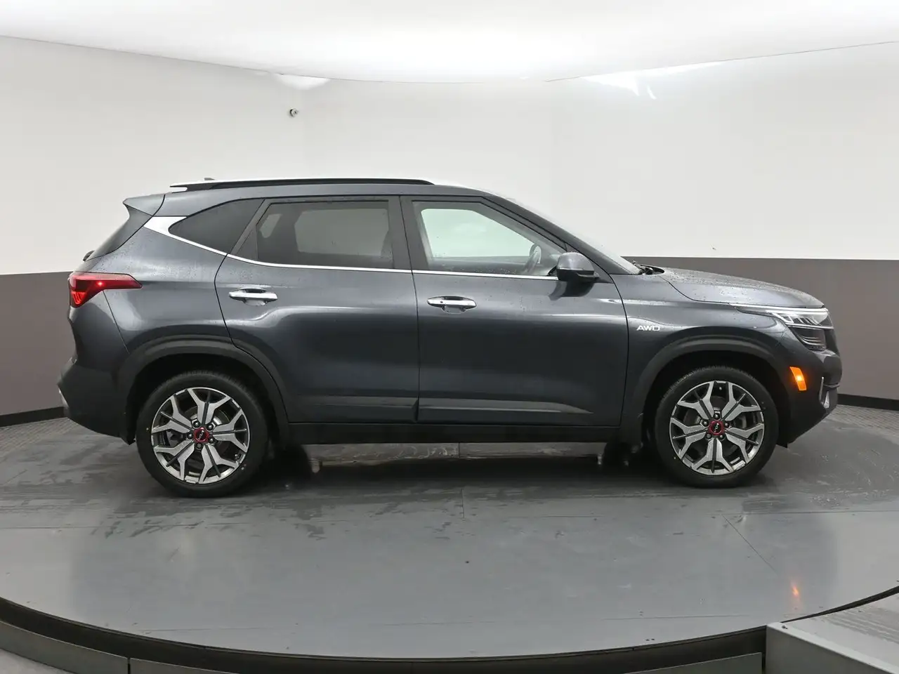 Kia Seltos снимка Kia Seltos