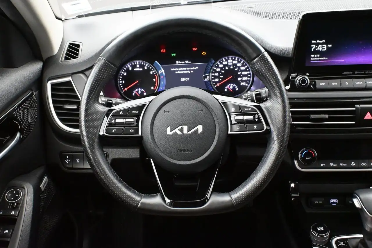 Kia Seltos снимка Kia Seltos