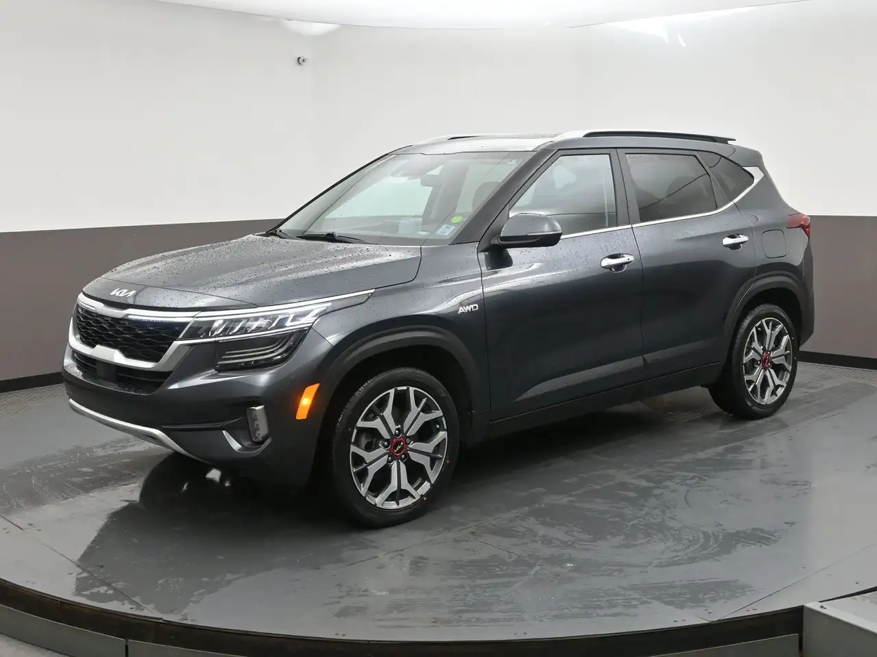 Kia Seltos снимка Kia Seltos