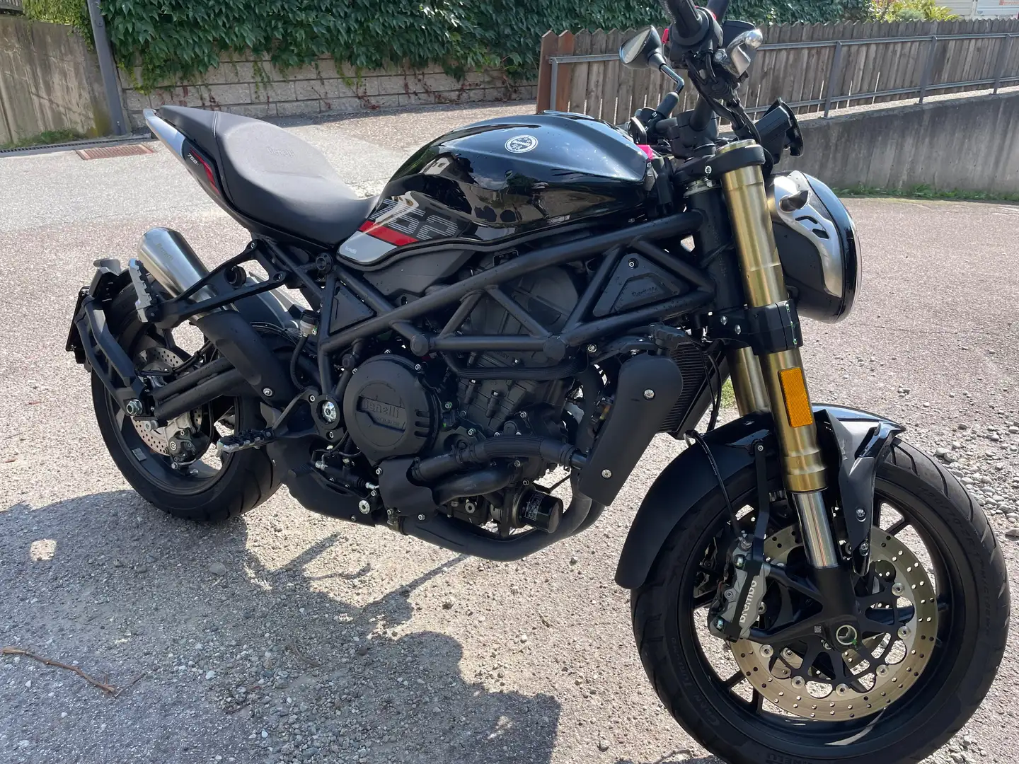 Benelli 752 S Nero - 1