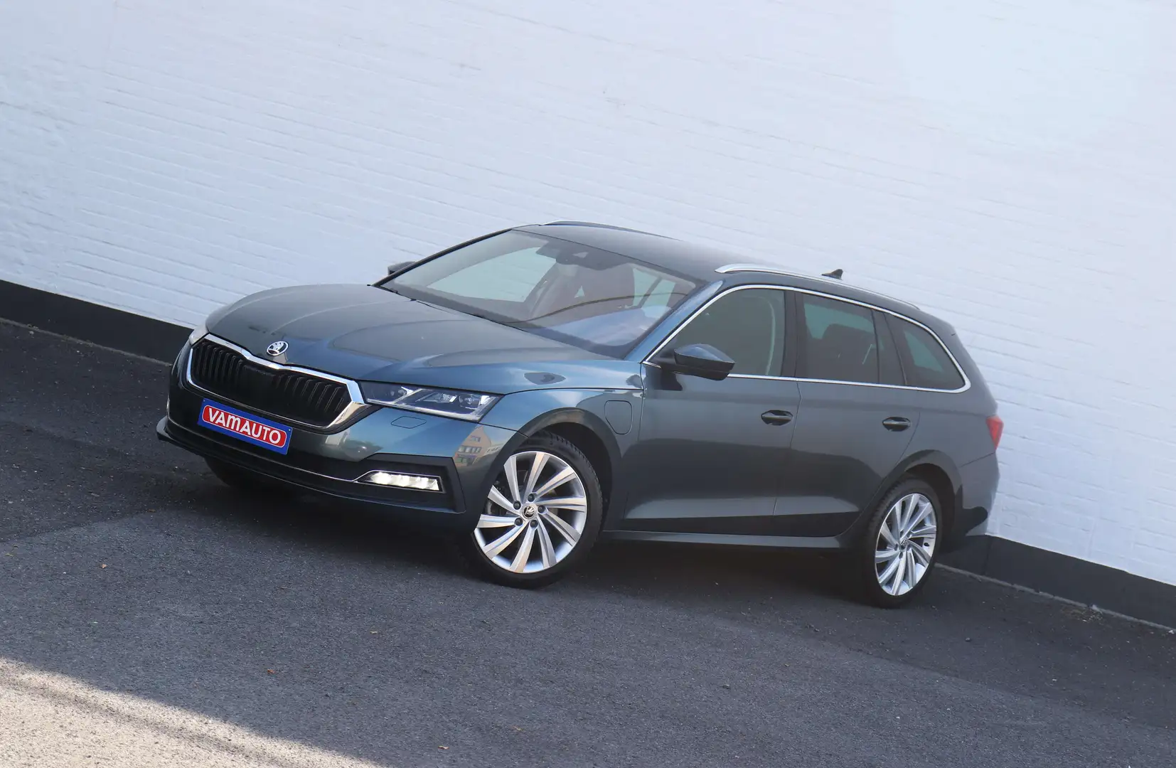 Skoda Octavia Combi iV 1.4 TSI PHEV Style - Keyless/AdaptiveCC Gris - 1