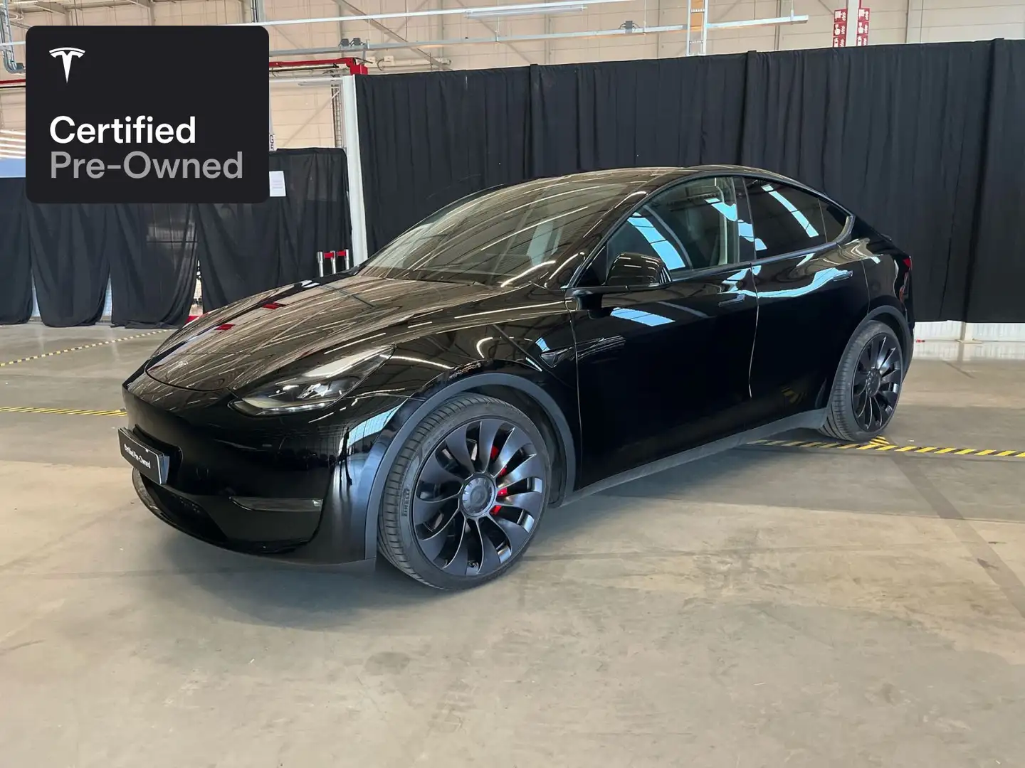 Tesla Model Y Performance “Certified Pre-Owned” Zwart - 1