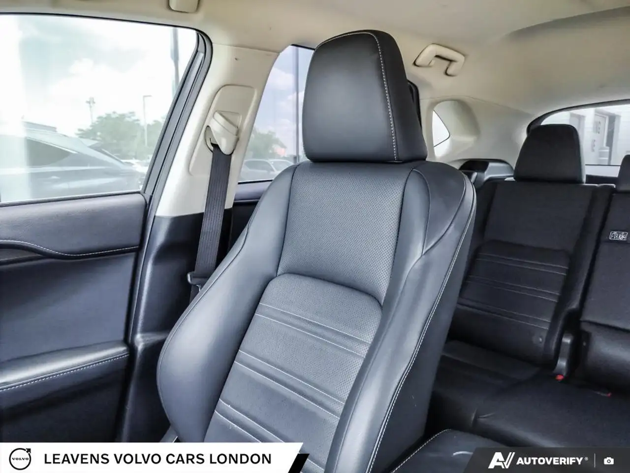 Lexus NX снимка Lexus NX