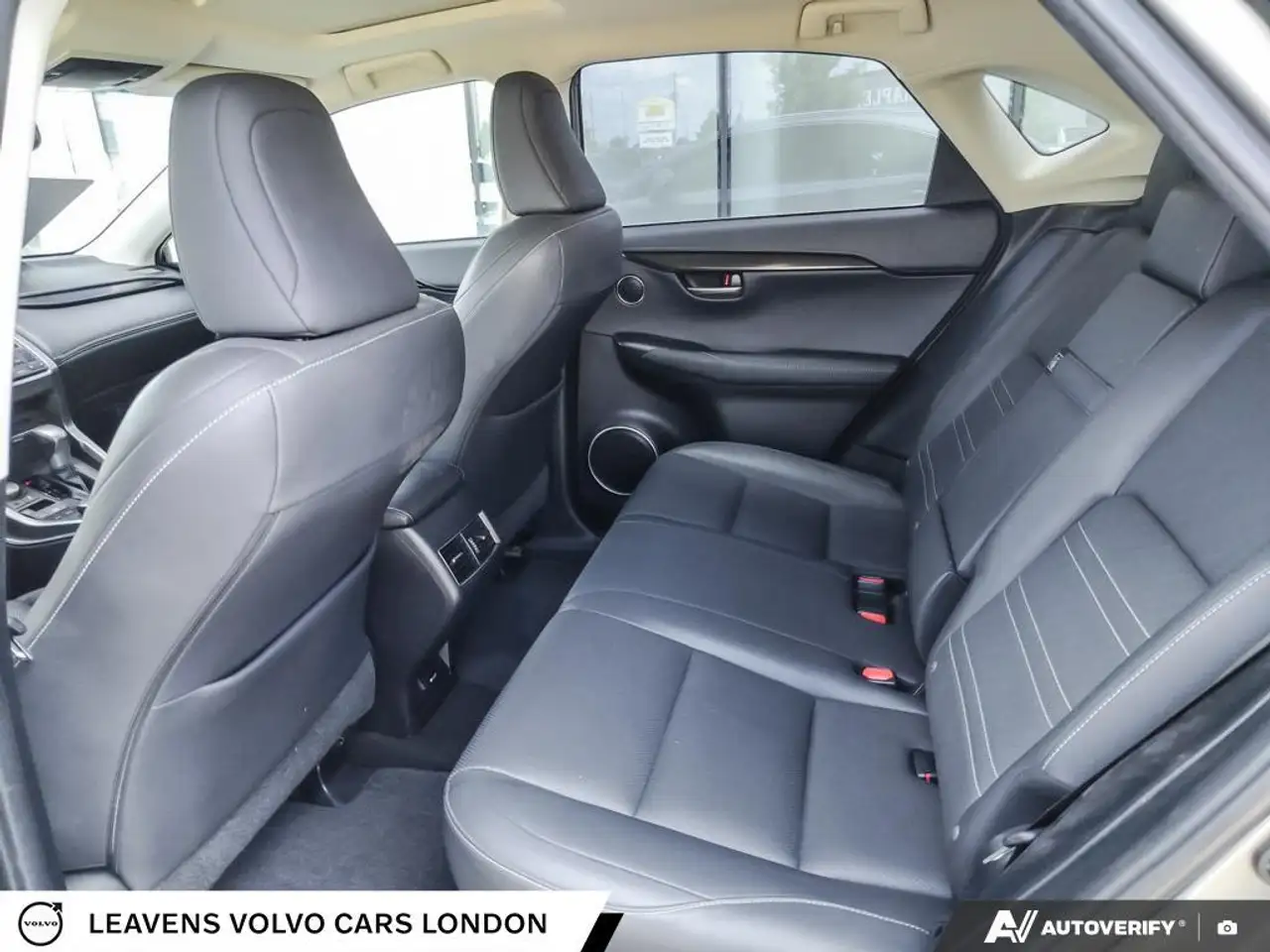 Lexus NX снимка Lexus NX