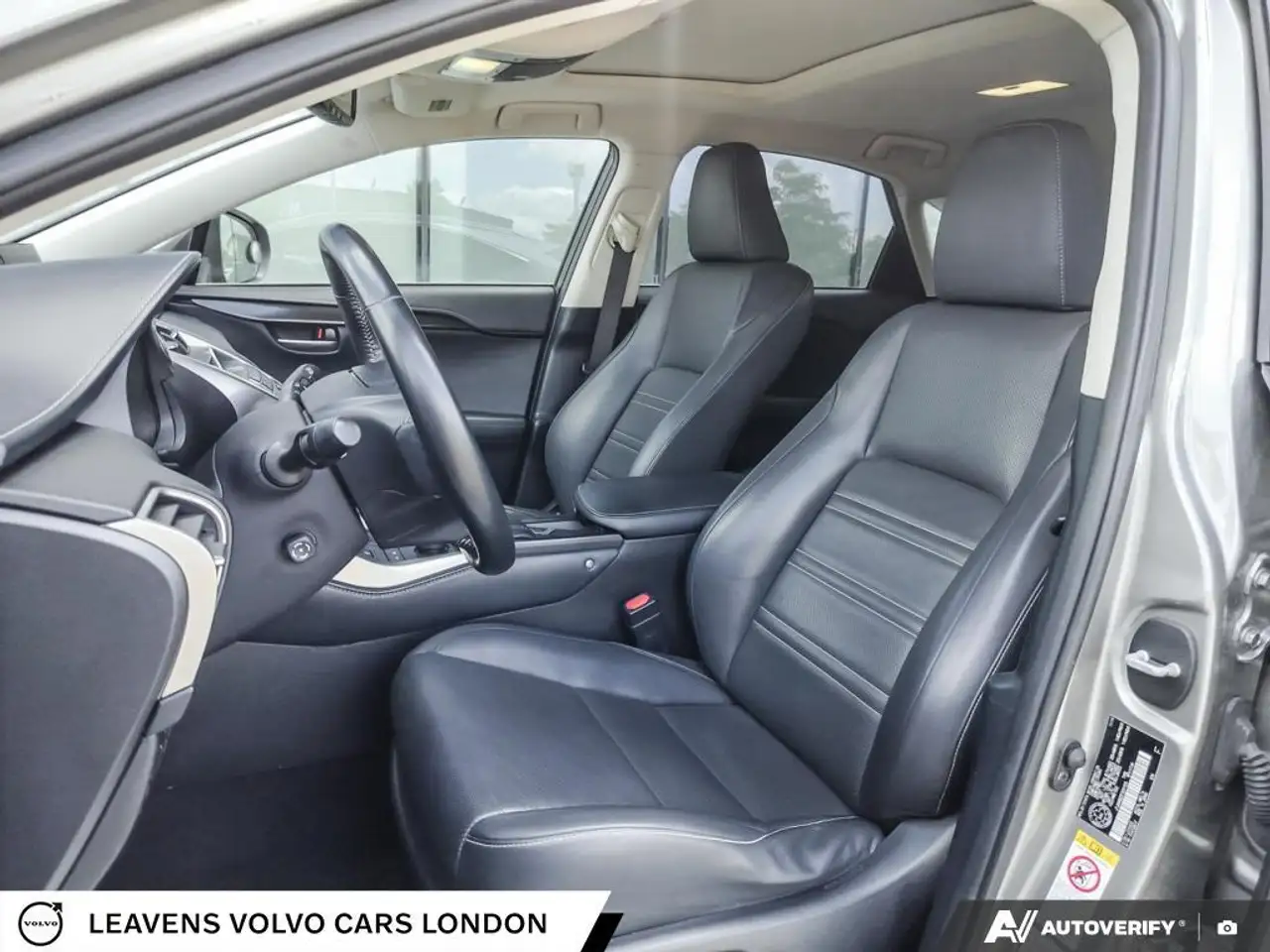 Lexus NX снимка Lexus NX