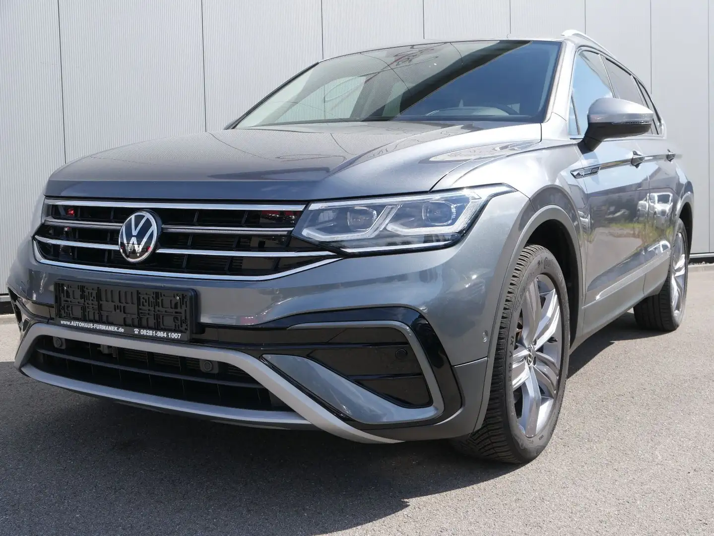 Volkswagen Tiguan Allspace 2.0 TSI Eleg. 4M AHK/7-SITZE/STH Gris - 1