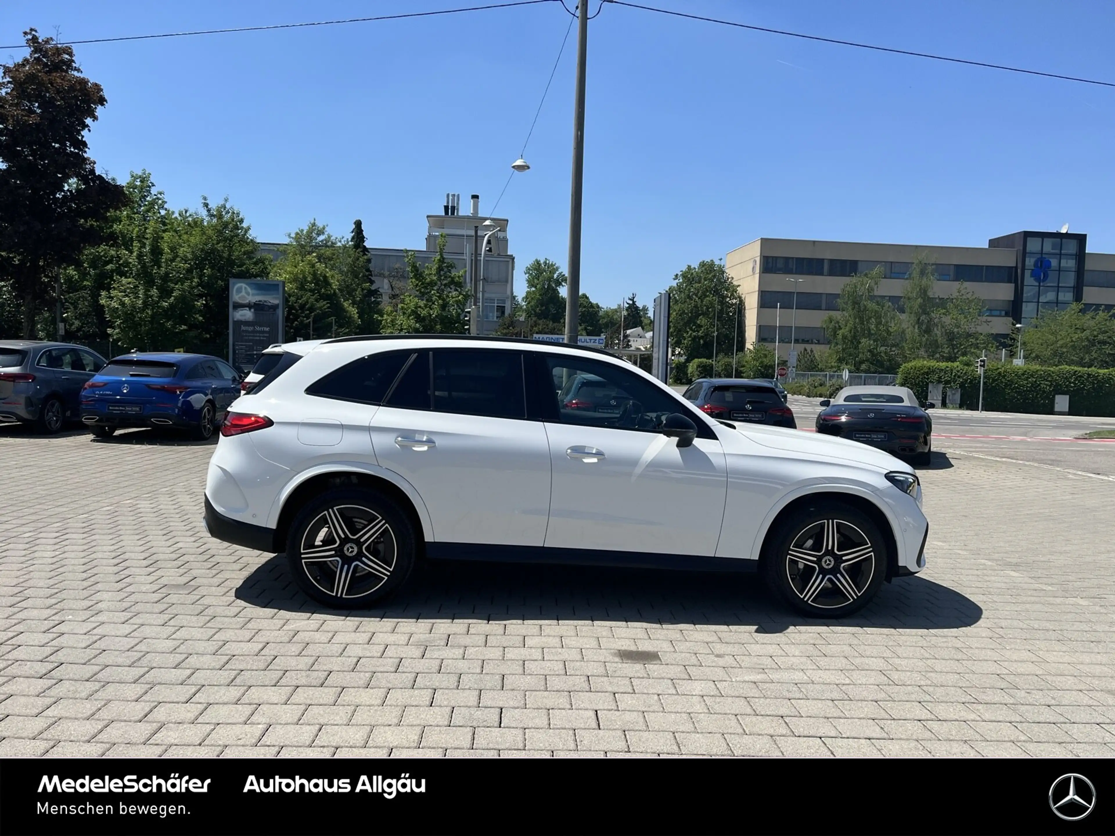 Mercedes-Benz GLC 400 GLC 400 e 4M AMG Night 20" AHK Fahr-Assi D-Light — photo 7