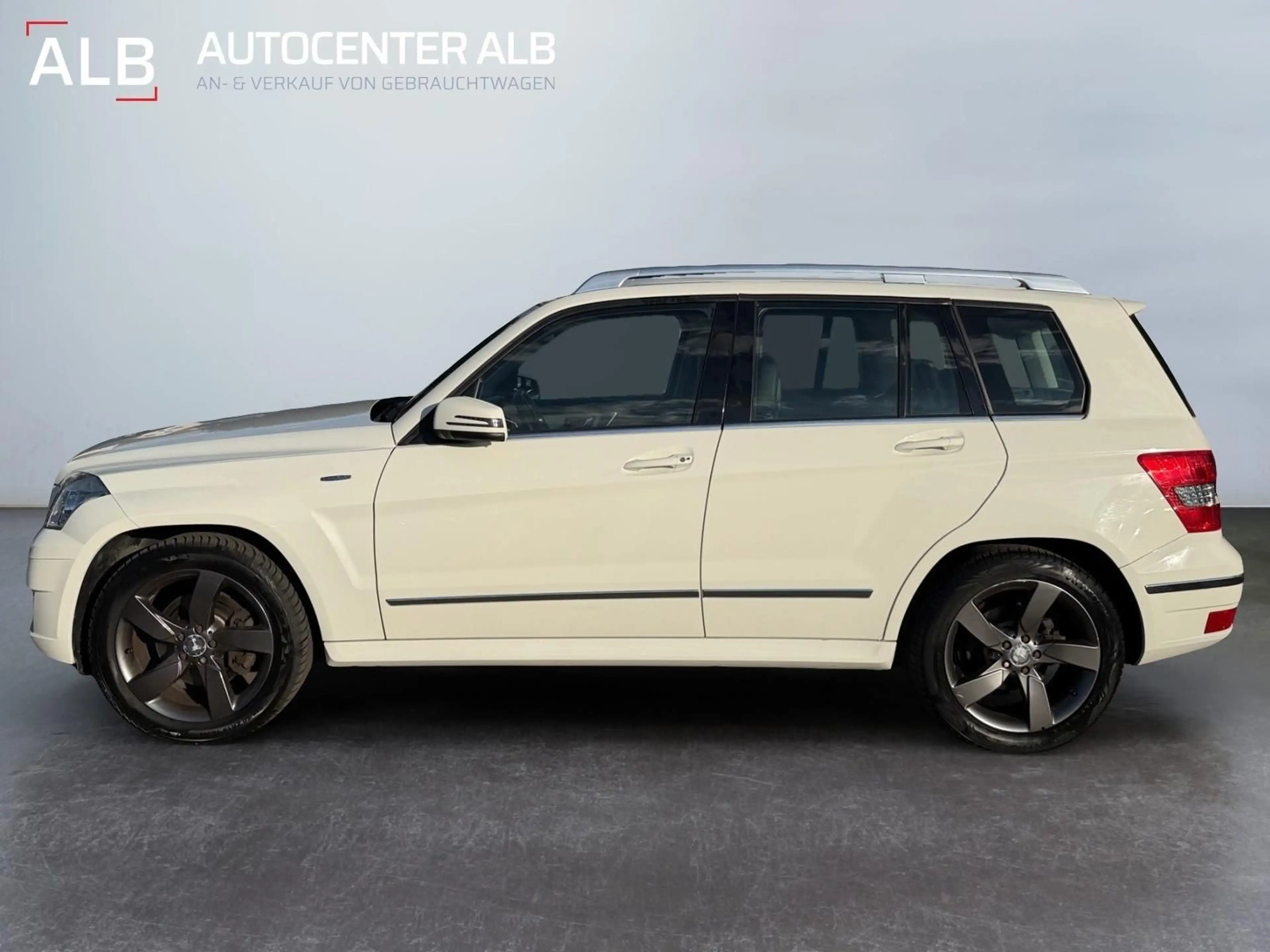 Mercedes-Benz GLK 220 CDI BlueEfficien 4Matic/AUTOMATIK/EURO.5 — photo 2