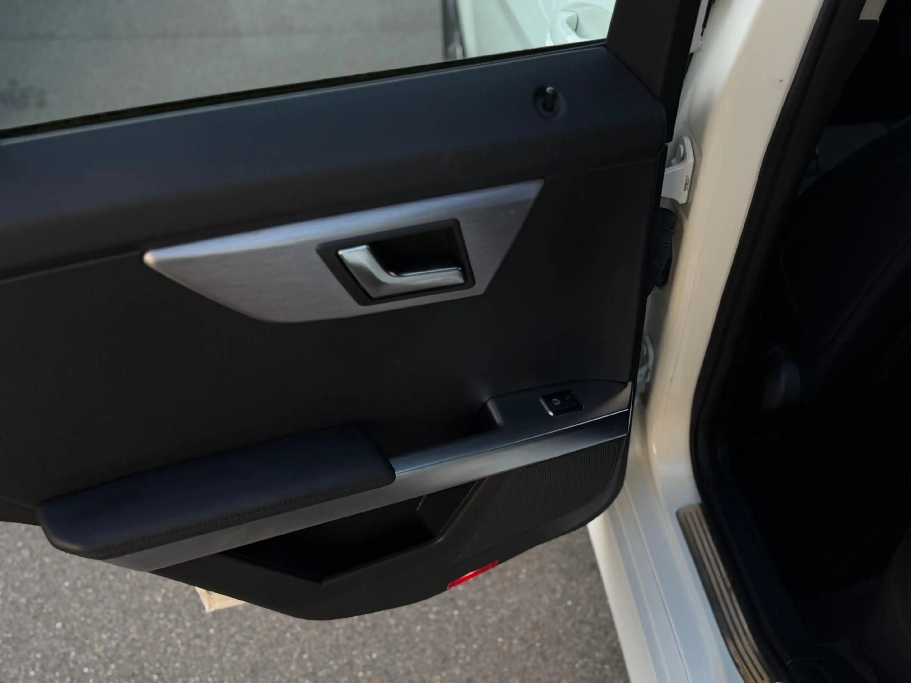 Mercedes-Benz GLK 220 CDI BlueEfficien 4Matic/AUTOMATIK/EURO.5 — photo 14