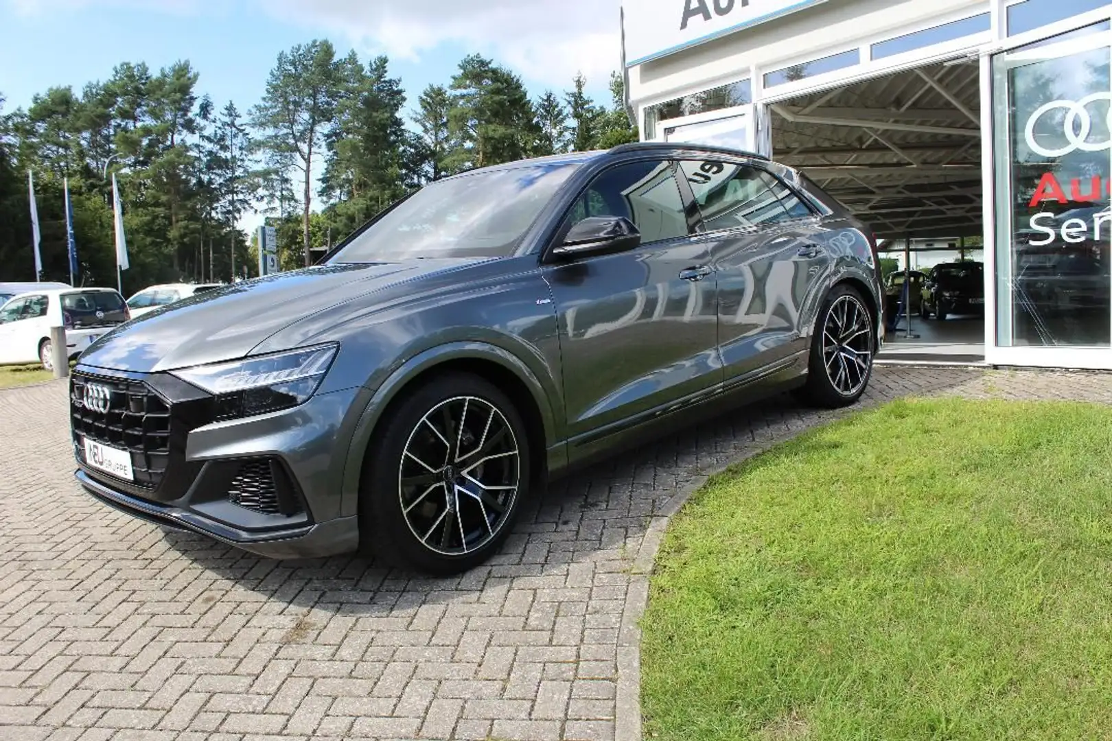 Audi Q8 SUV Q8 50 TDI 4x4 S Line HUD Sthz. B&O Panor. Silber - 1