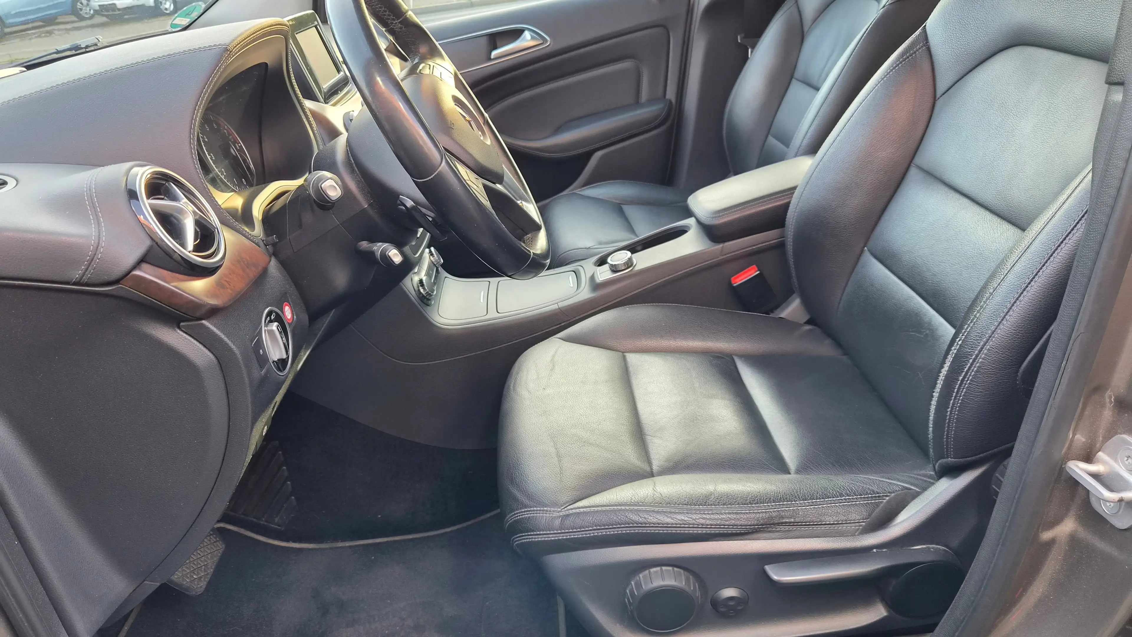 Mercedes-Benz B 200 B 200 Edition 1 (246.243),1Hand,Automatik,Top zustand — photo 9
