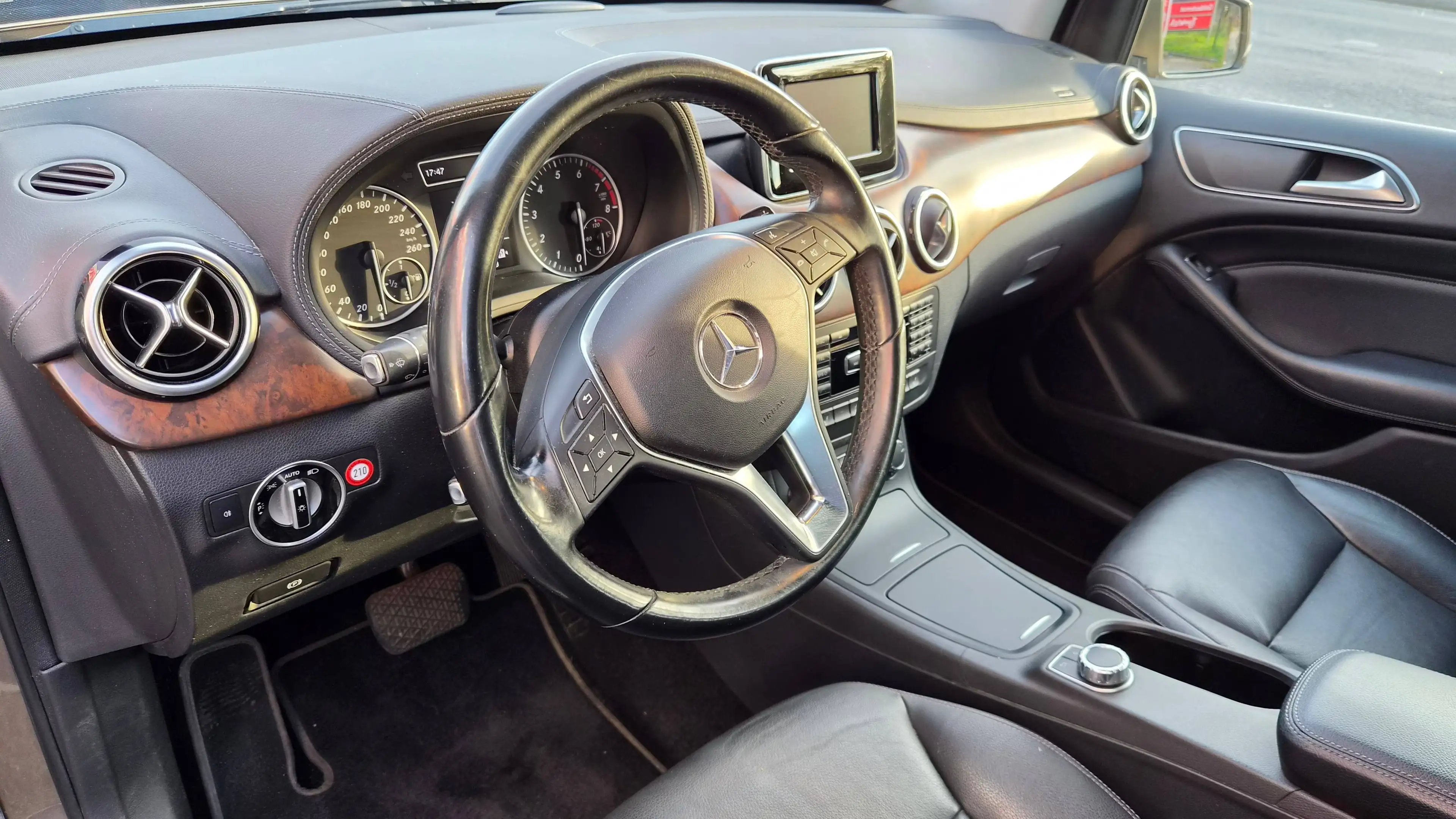 Mercedes-Benz B 200 B 200 Edition 1 (246.243),1Hand,Automatik,Top zustand — photo 8