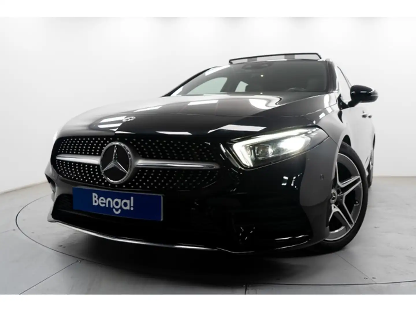 Mercedes-Benz A 180 180d 7G-DCT Noir - 2