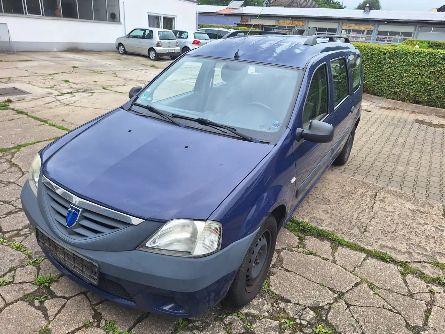 Dacia Logan Basis Синій - 1