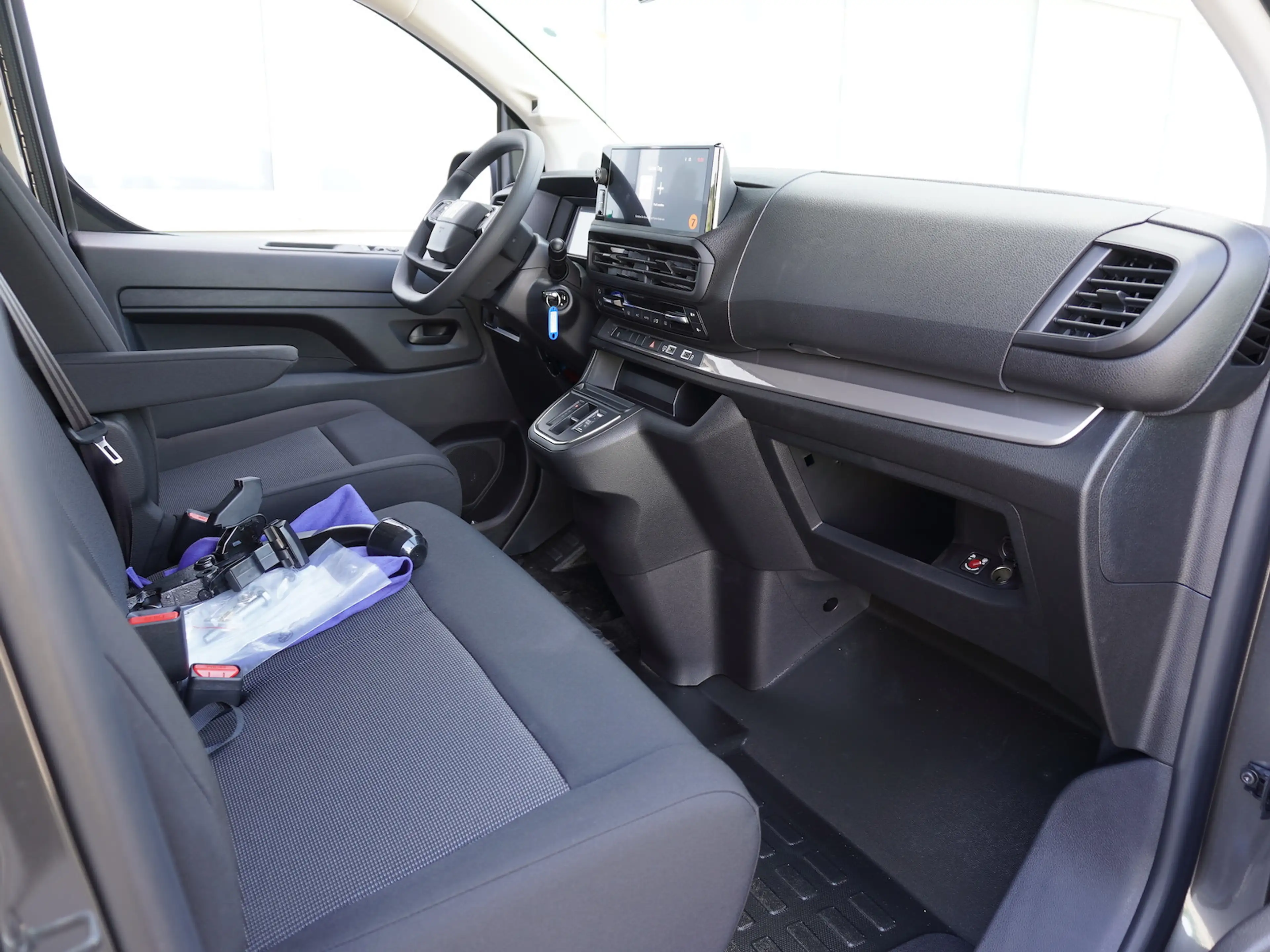 Fiat Scudo Kombi XL 180 AT/ 9-Sitzer / AHK — photo 14