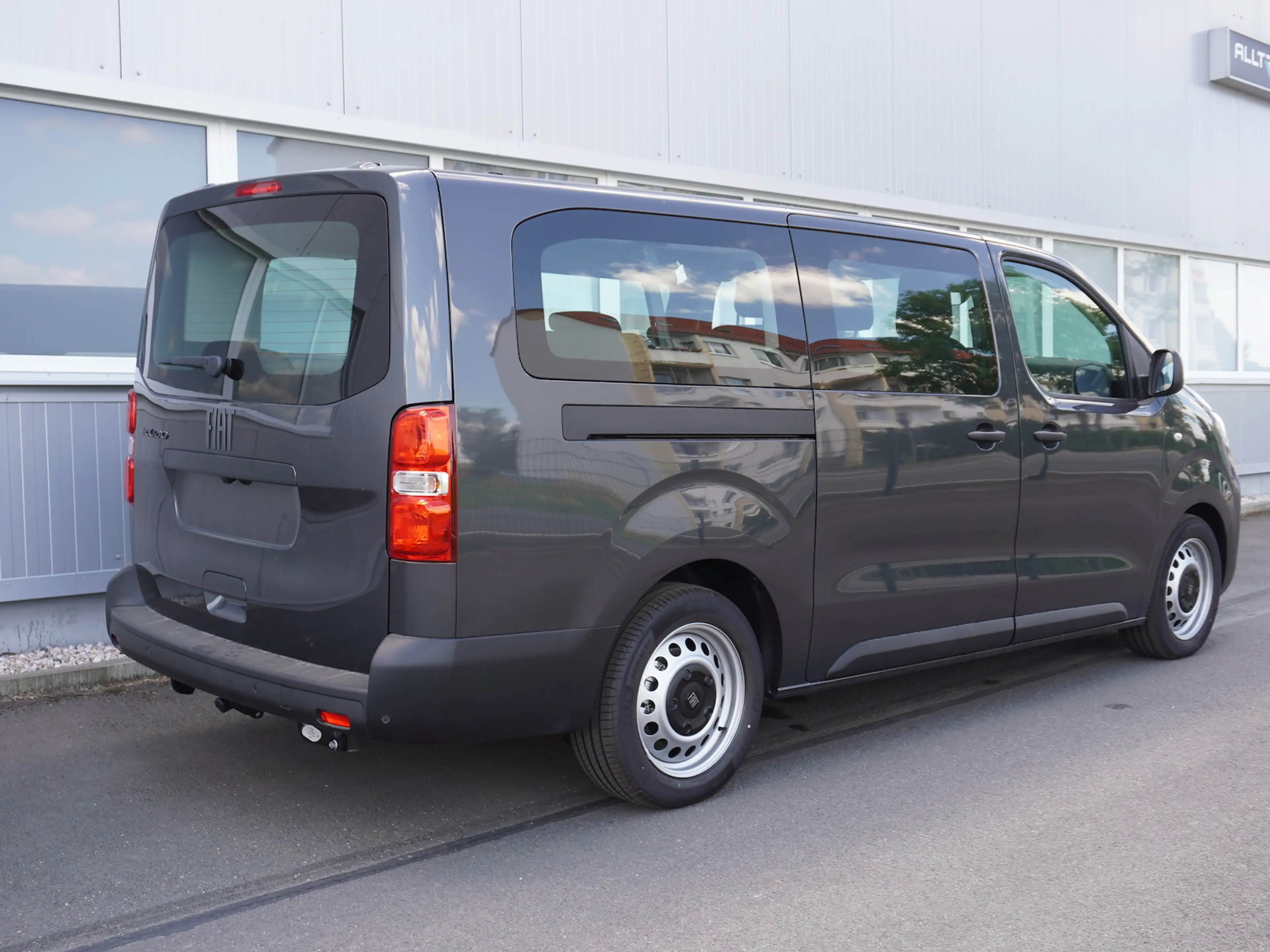 Fiat Scudo Kombi XL 180 AT/ 9-Sitzer / AHK — photo 2