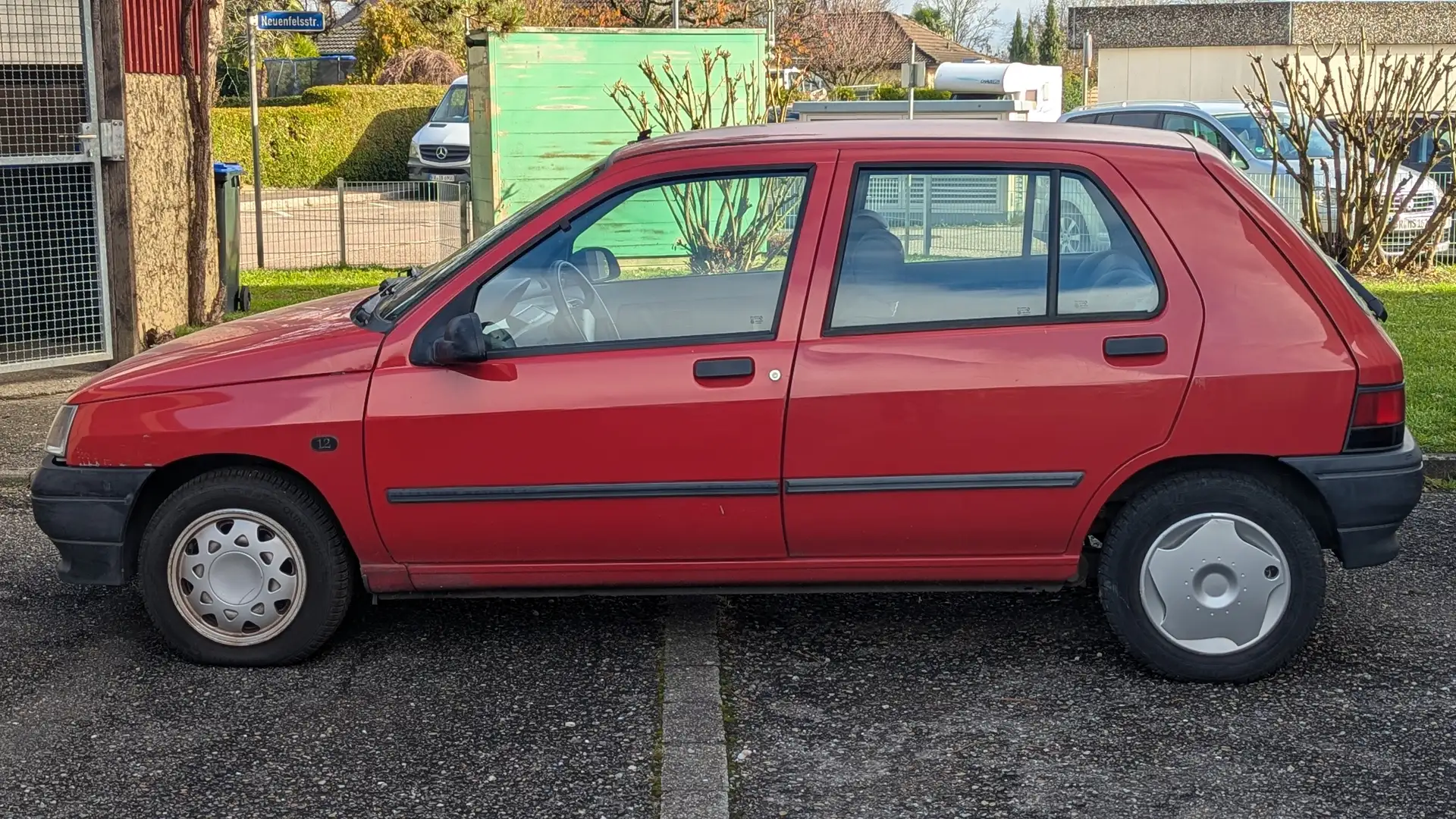 Renault Clio Clio 1.2 B/C57 54 PS Rot - 2